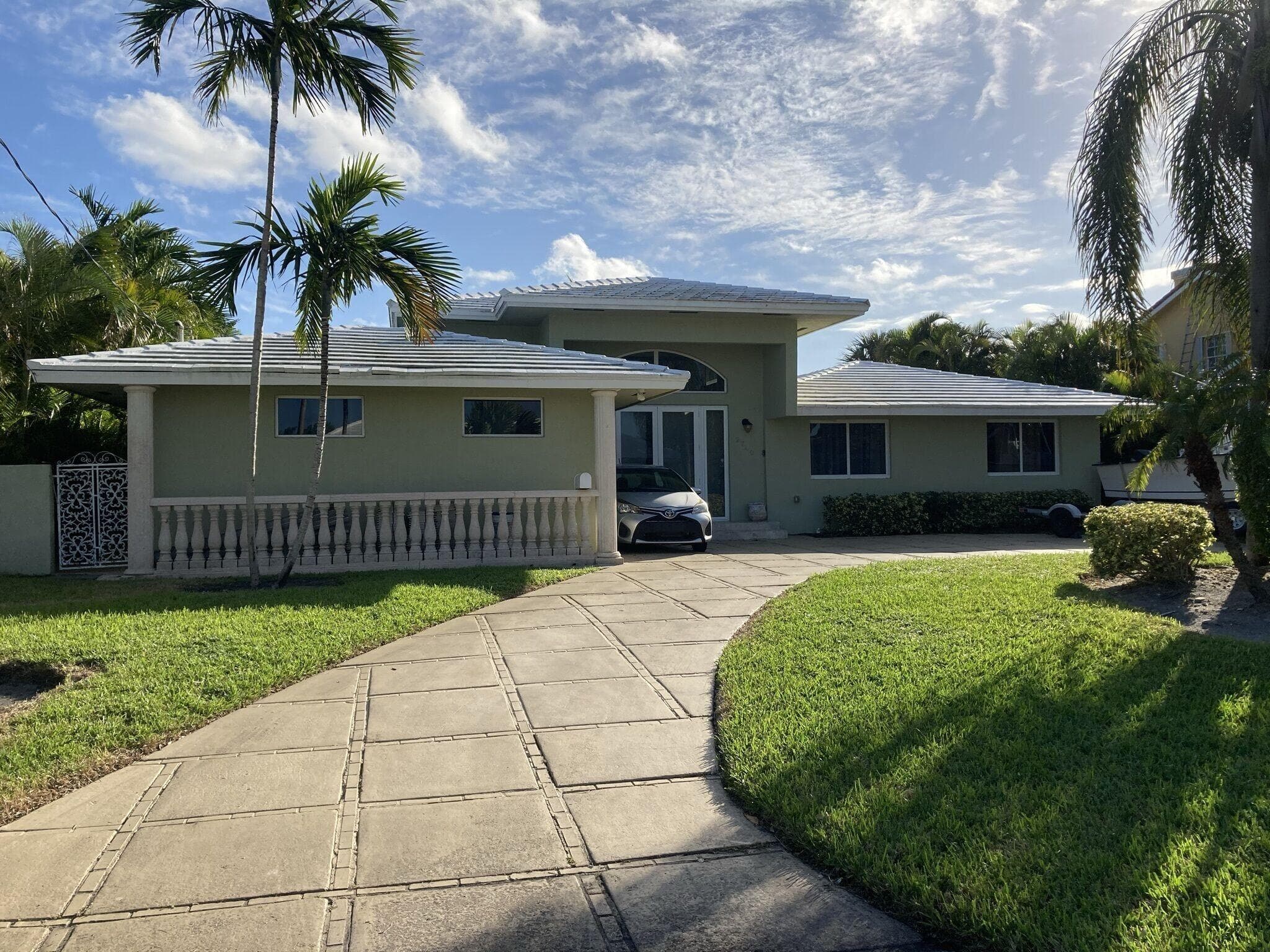 2740 NE 10th Street, Pompano Beach, FL 33062 — photo 2 of 16