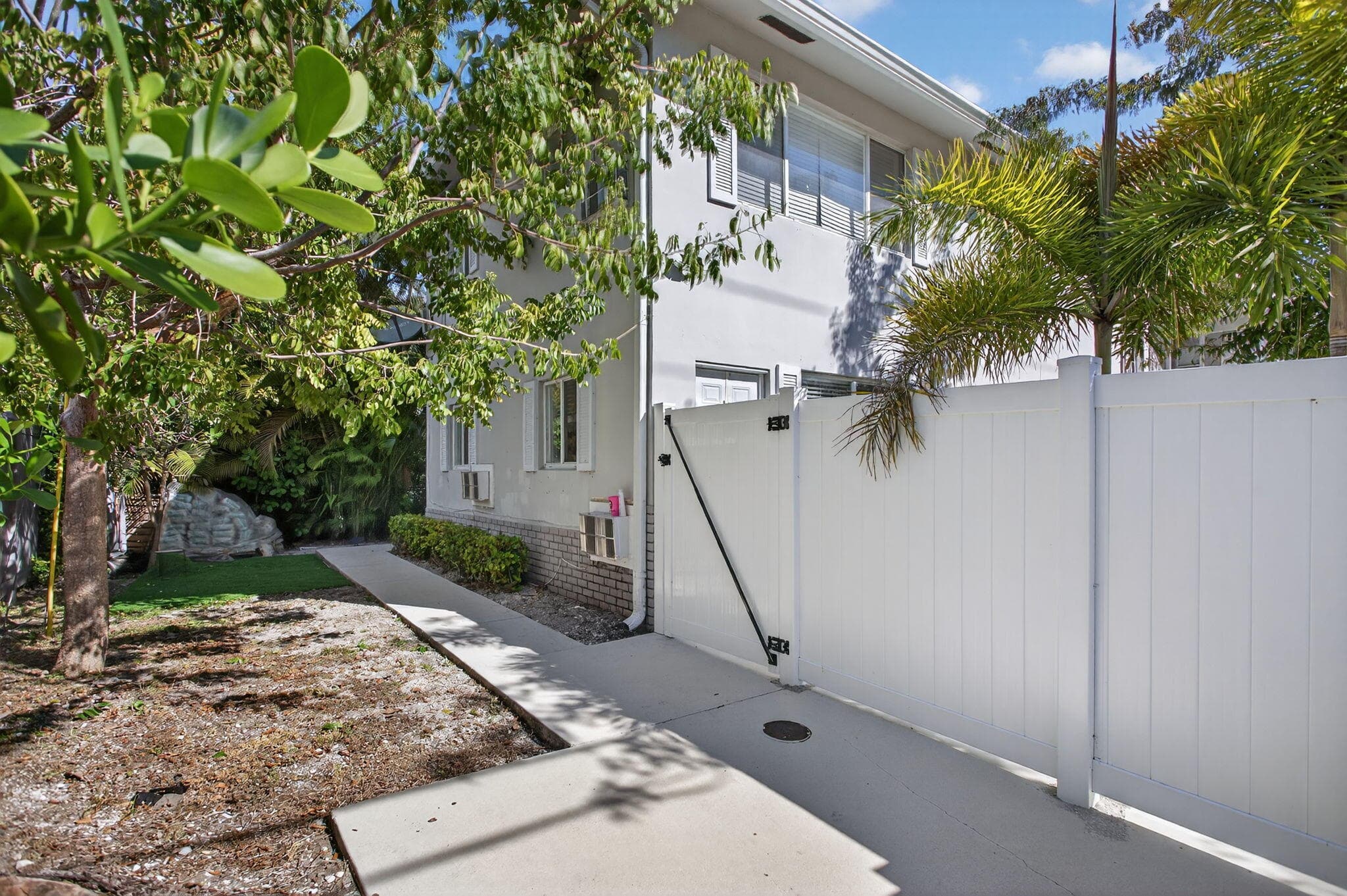 825 NE 6th Street 1-7, Fort Lauderdale, FL 33304 — photo 10 of 43