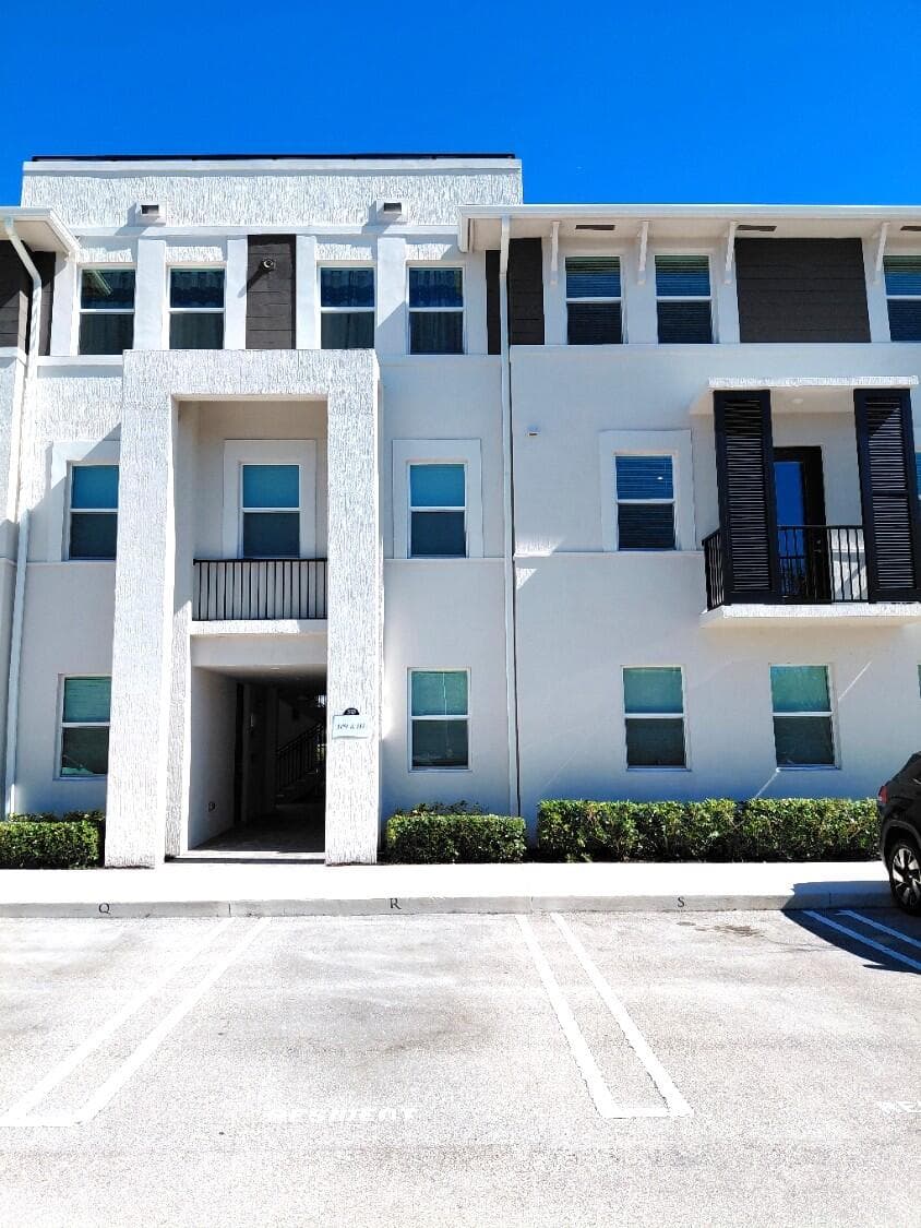 8878 Lake Worth Road 209, Lake Worth, FL 33467 — photo 1 of 20
