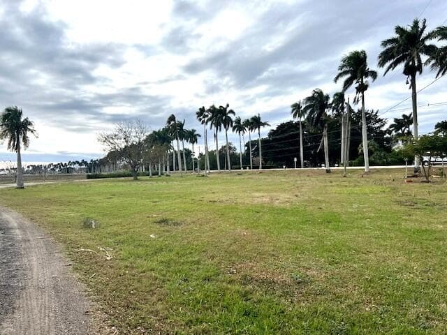 2316 Bacom Point Road, Pahokee, FL 33476 — photo 16 of 17
