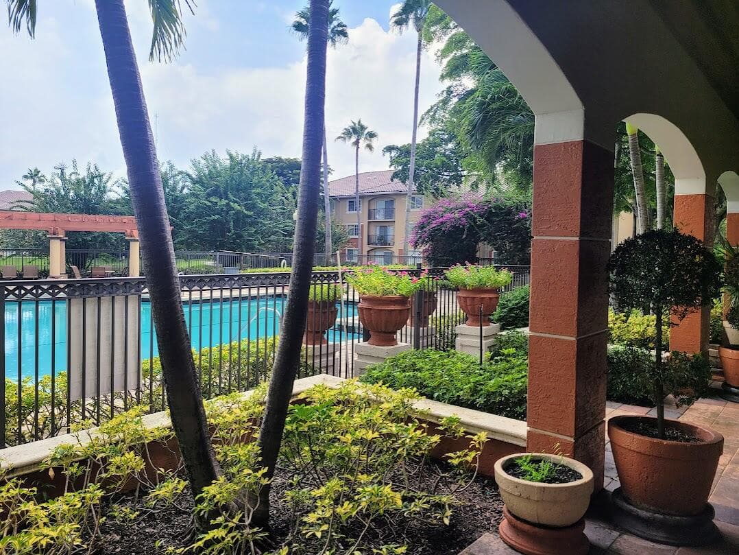 4197 N Haverhill Road 212, West Palm Beach, FL 33417 — photo 20 of 32