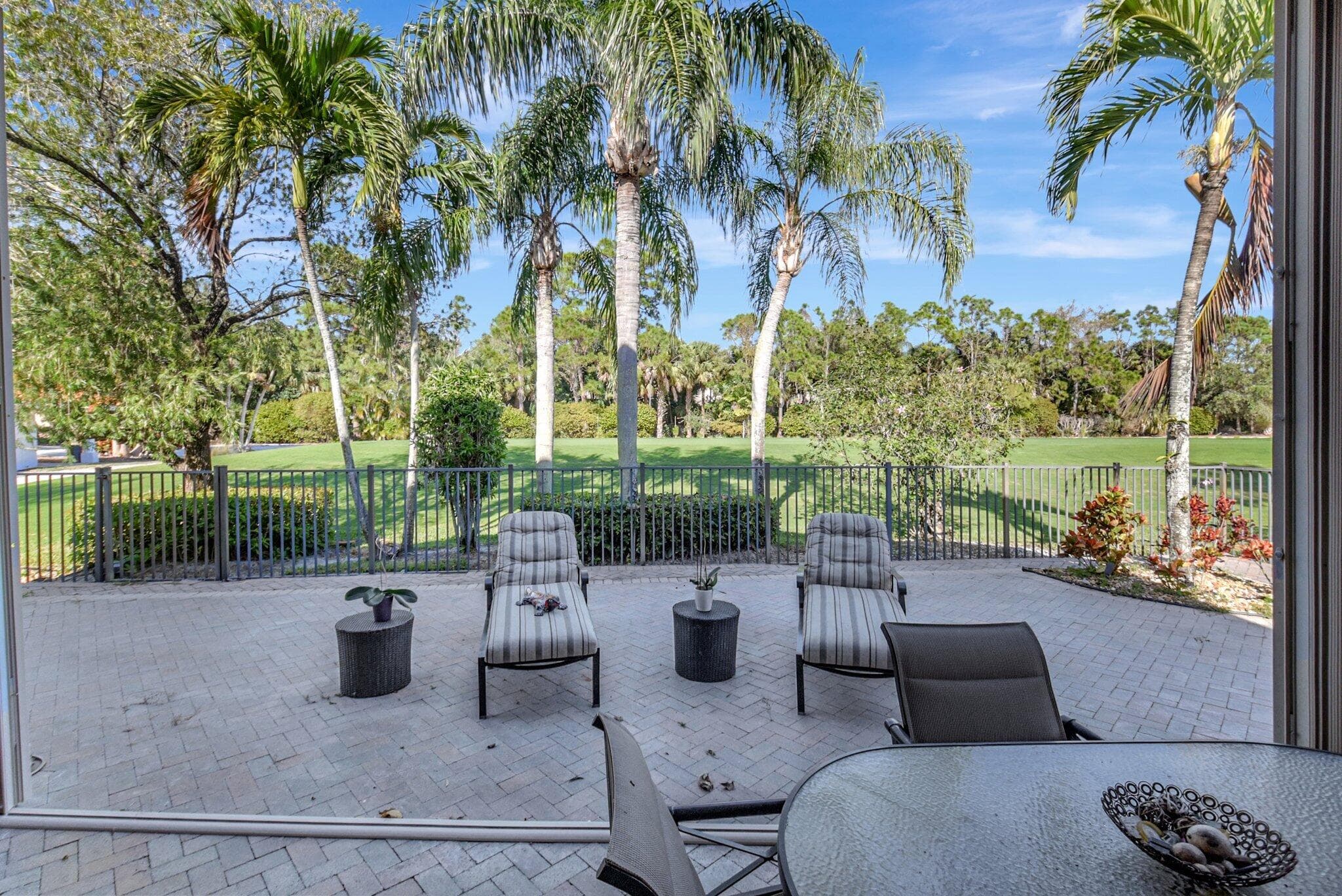 4022 Manchester Lake Drive, Lake Worth, FL 33449 — photo 39 of 67