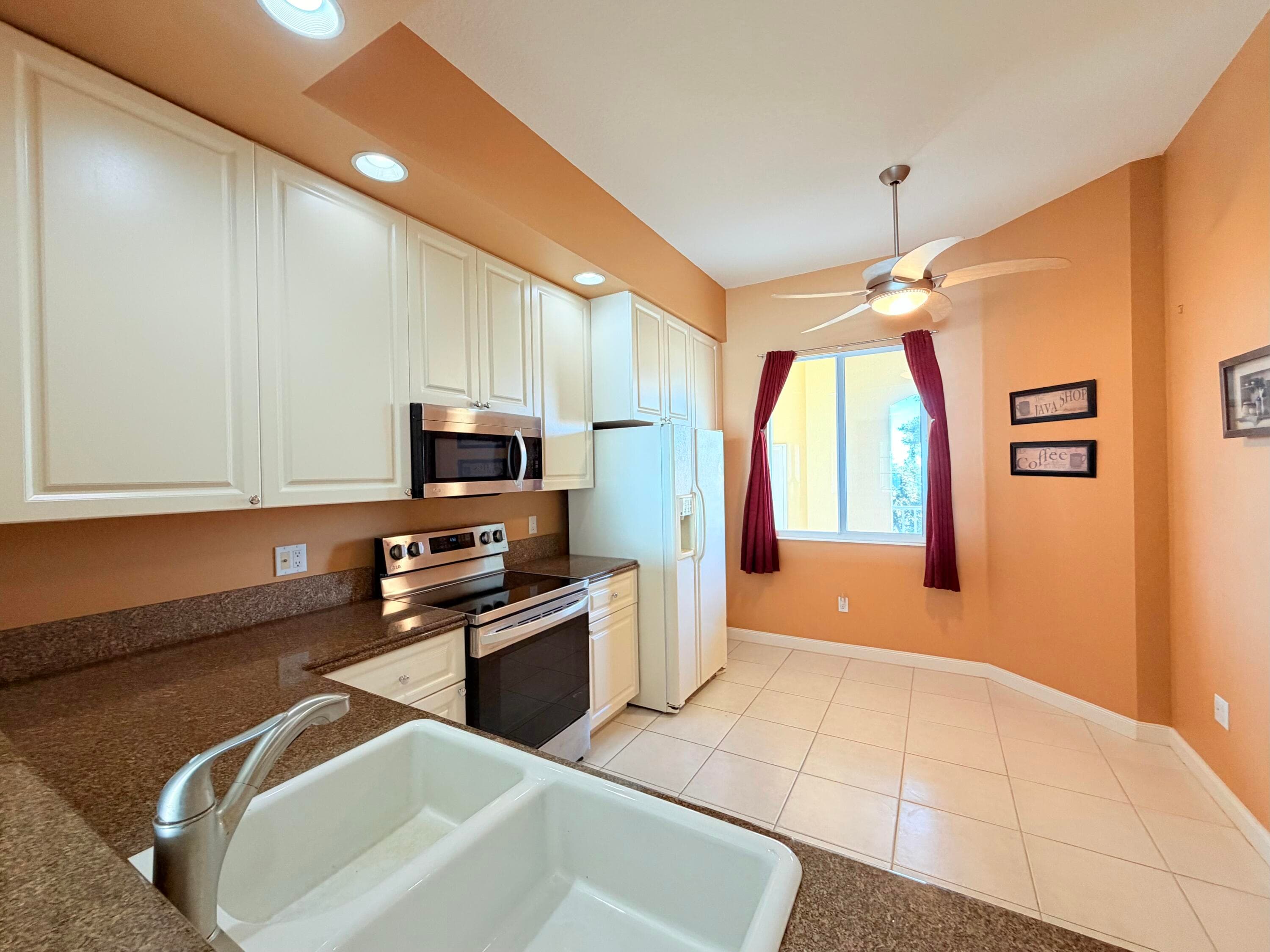29 Harbour Isle Drive W Ph01, Hutchinson Island, FL 34949 — photo 21 of 42
