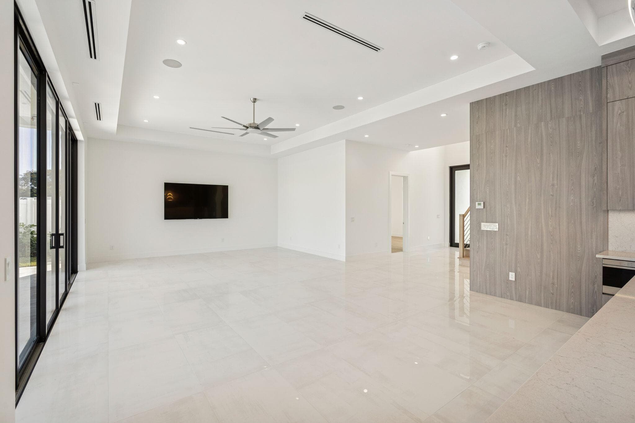 261 NW 8th Street, Boca Raton, FL 33432 — photo 12 of 53