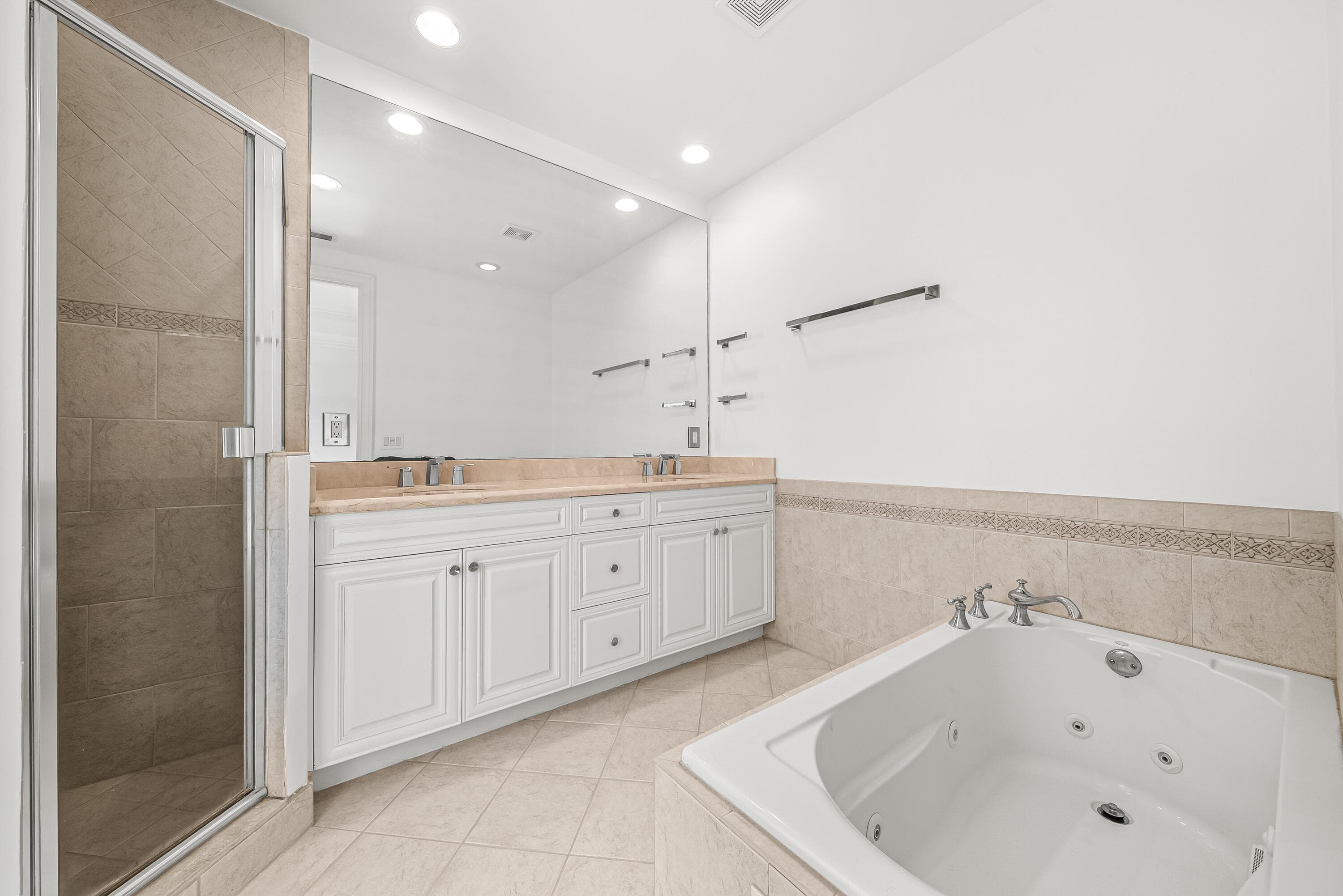 1063 E Heritage Club Circle, Delray Beach, FL 33483 — photo 16 of 40