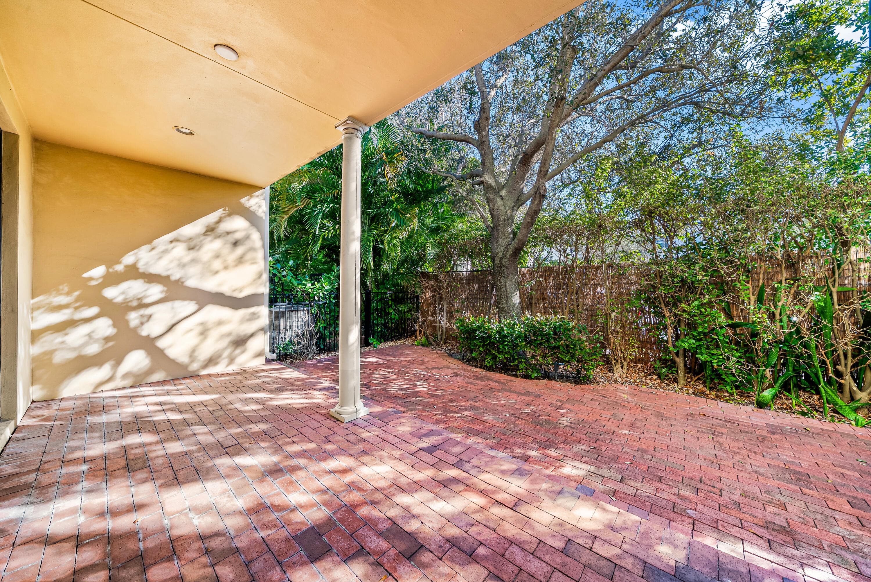 1063 E Heritage Club Circle, Delray Beach, FL 33483 — photo 26 of 40