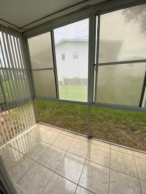131 Easthampton F, West Palm Beach, FL 33417 — photo 23 of 27