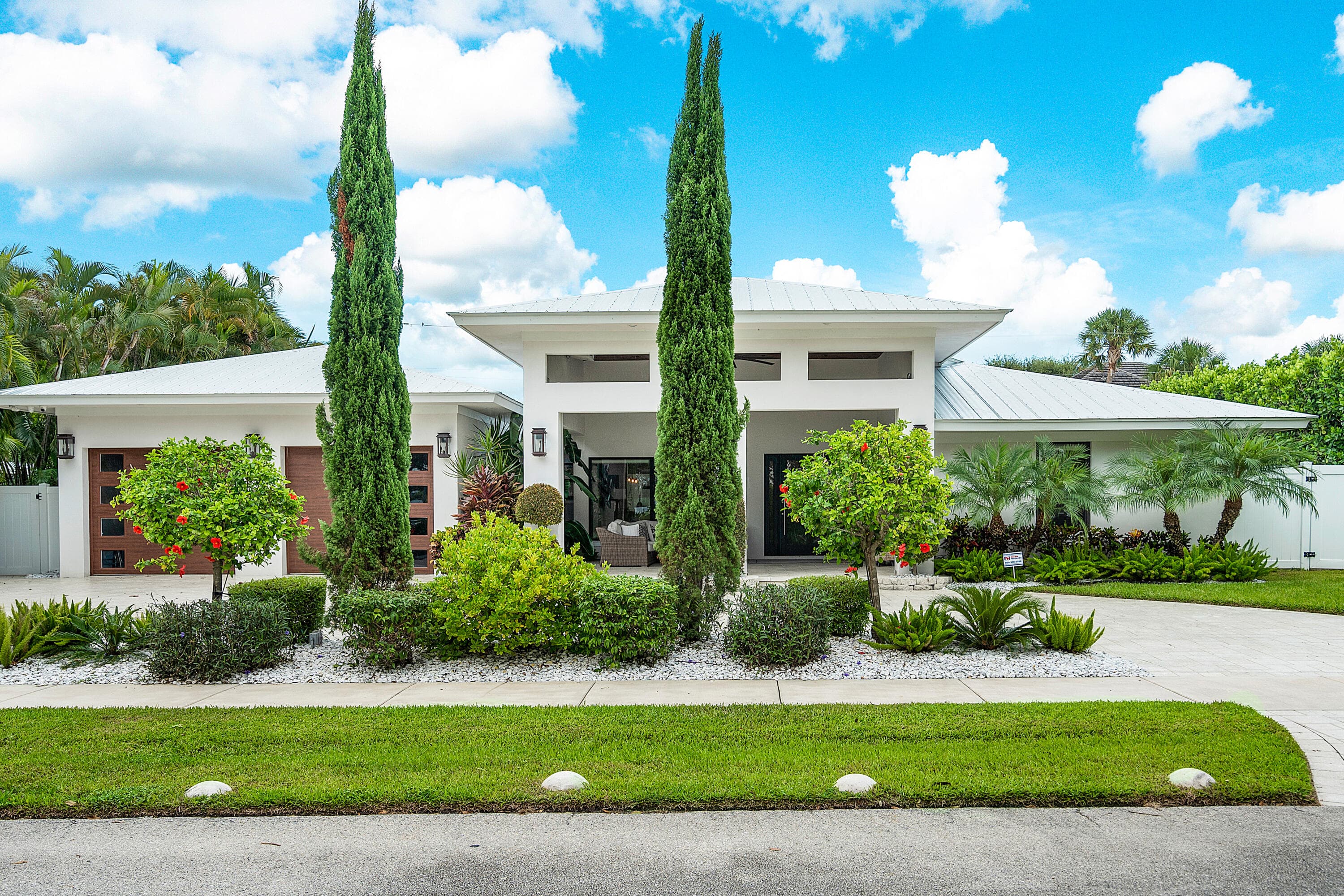 1117 Lake Drive, Delray Beach, FL 33444 — photo 4 of 59
