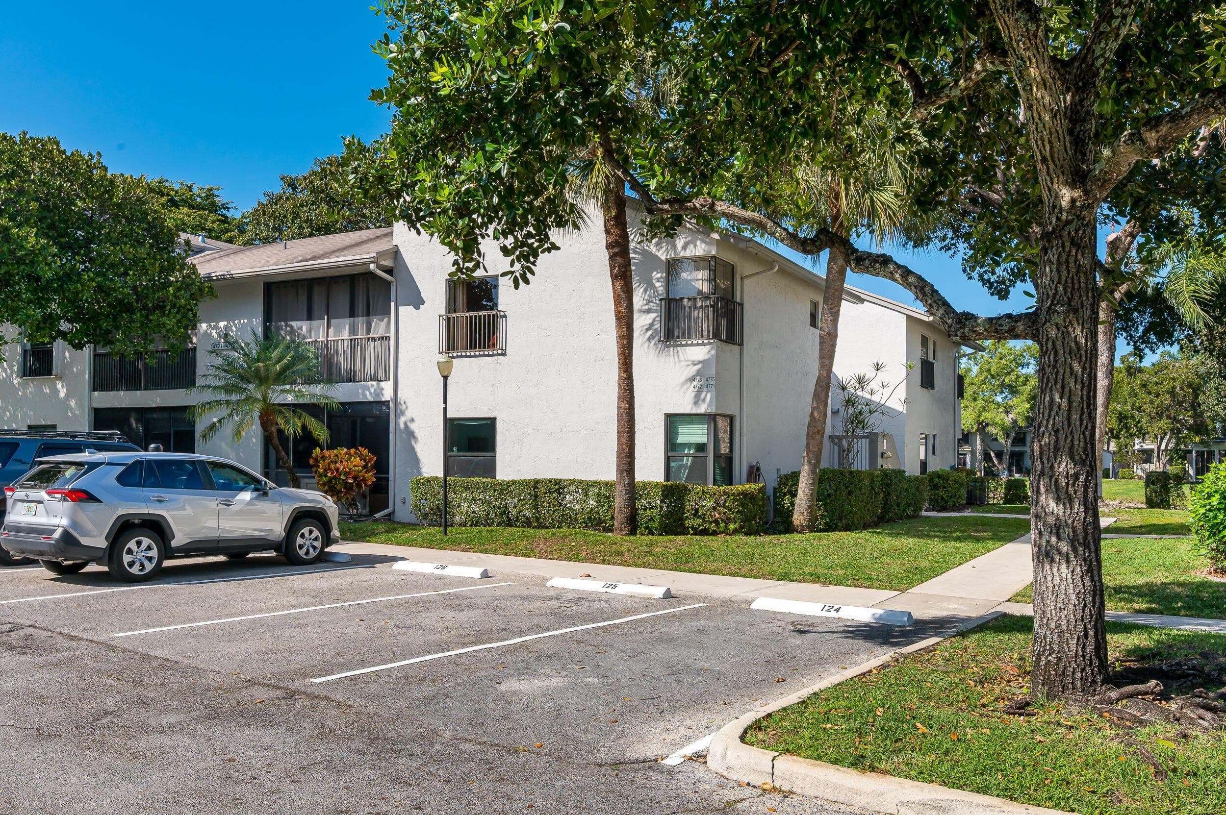 4772 NW 22nd Street 42122, Coconut Creek, FL 33063 — photo 3 of 51