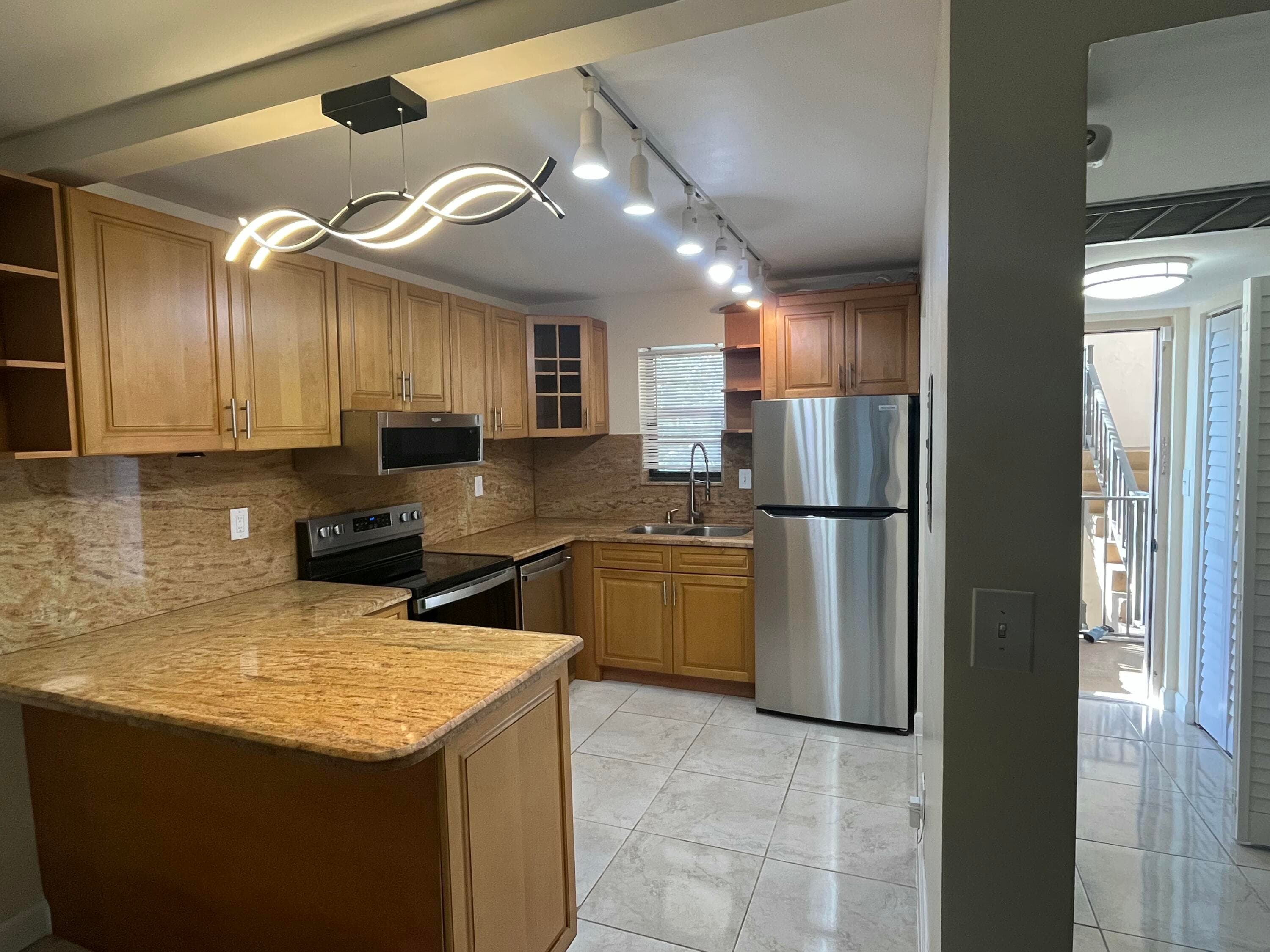 9300 SW 8th Street 301, Boca Raton, FL 33428 — photo 3 of 27