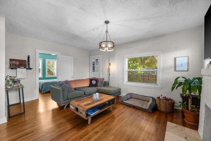 6704 Garden Avenue, West Palm Beach, FL 33405 — photo 12 of 32