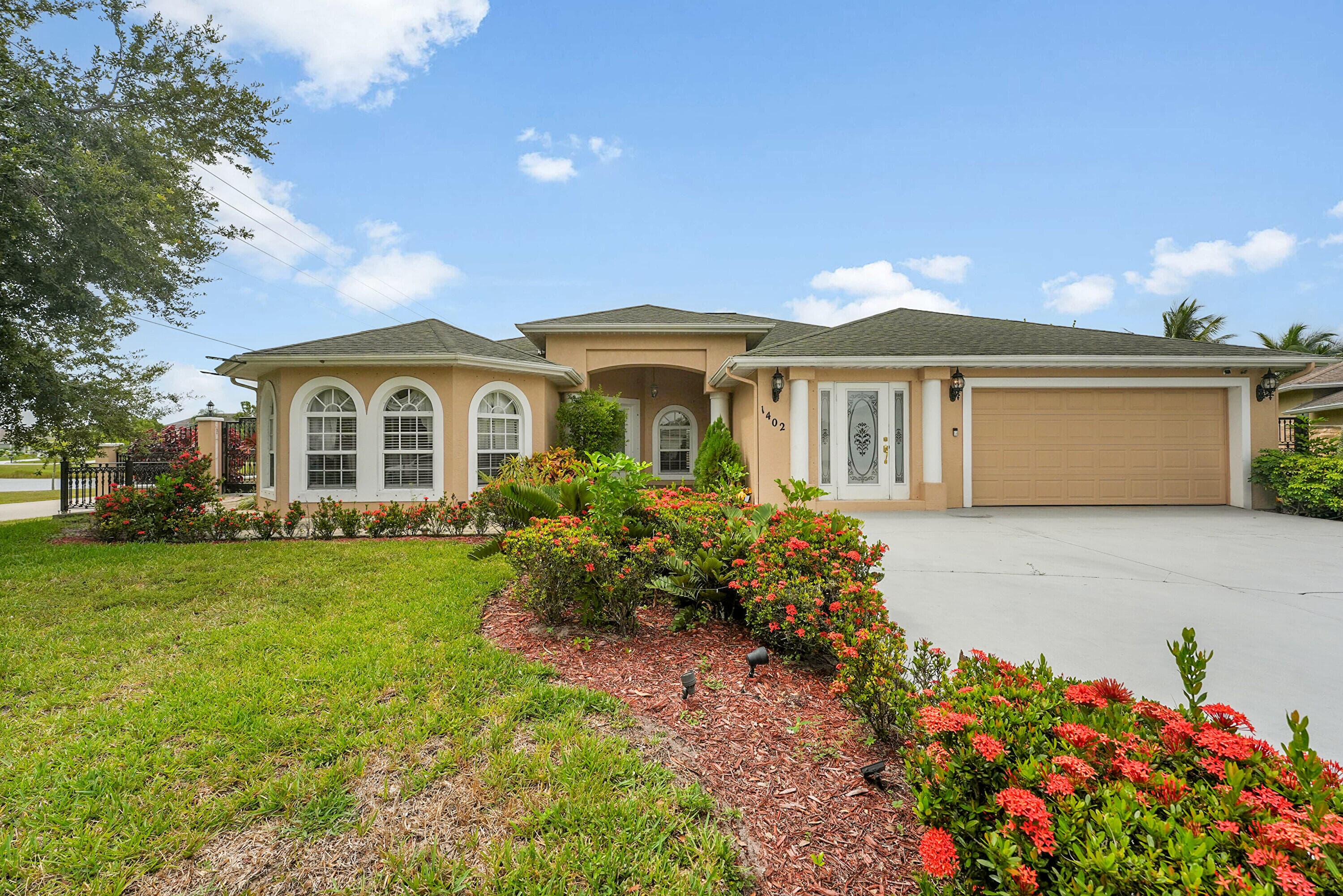 1402 SW Doe Court, Port St. Lucie, FL 34953 — photo