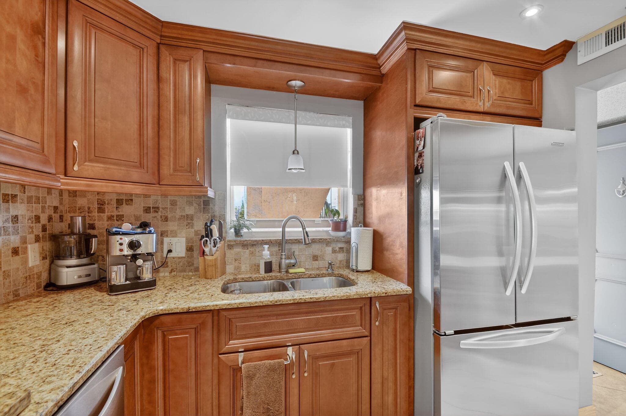 729 Lori Drive 302, Palm Springs, FL 33461 — photo 8 of 70