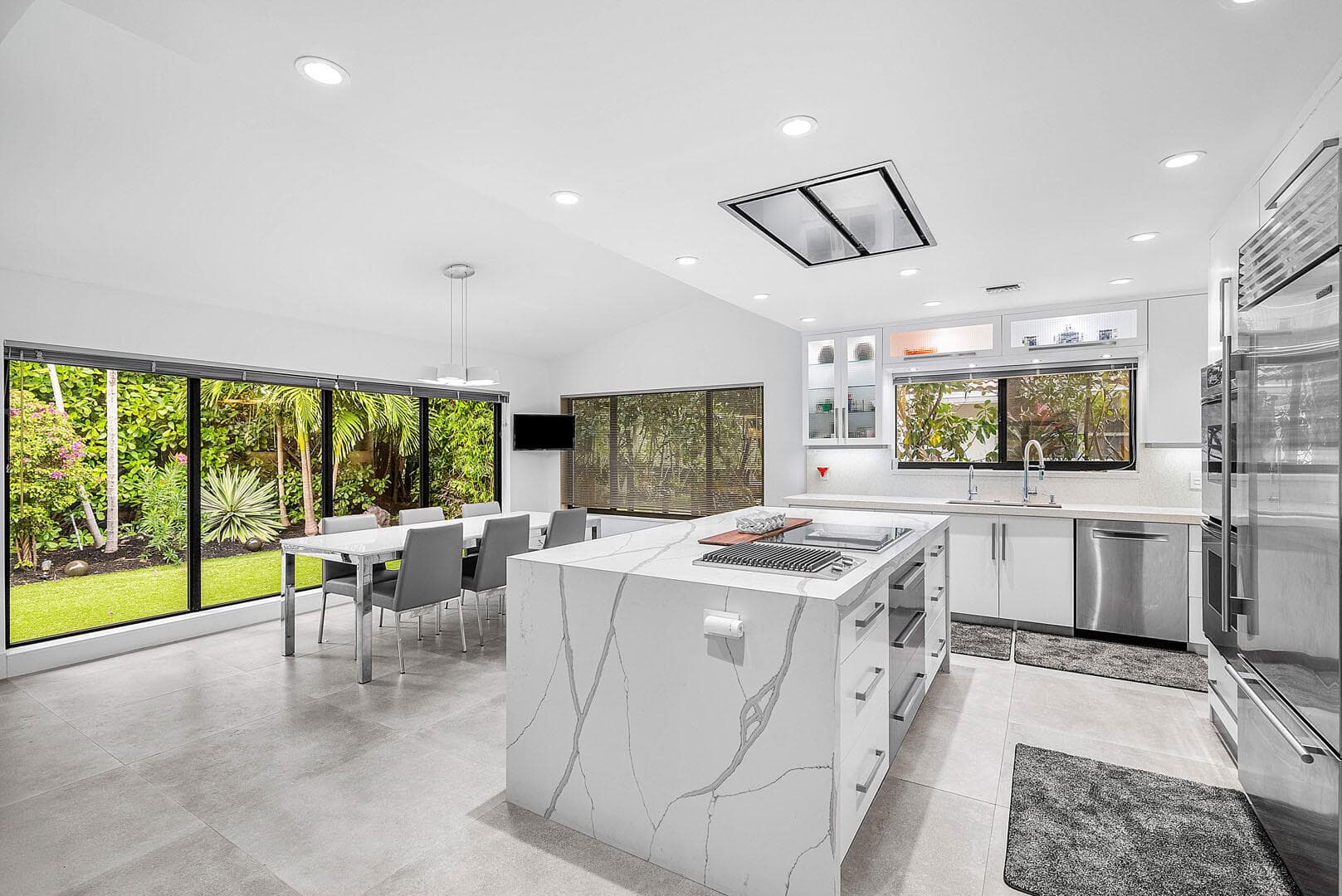 229 S Maya Palm Drive, Boca Raton, FL 33432 — photo 18 of 65