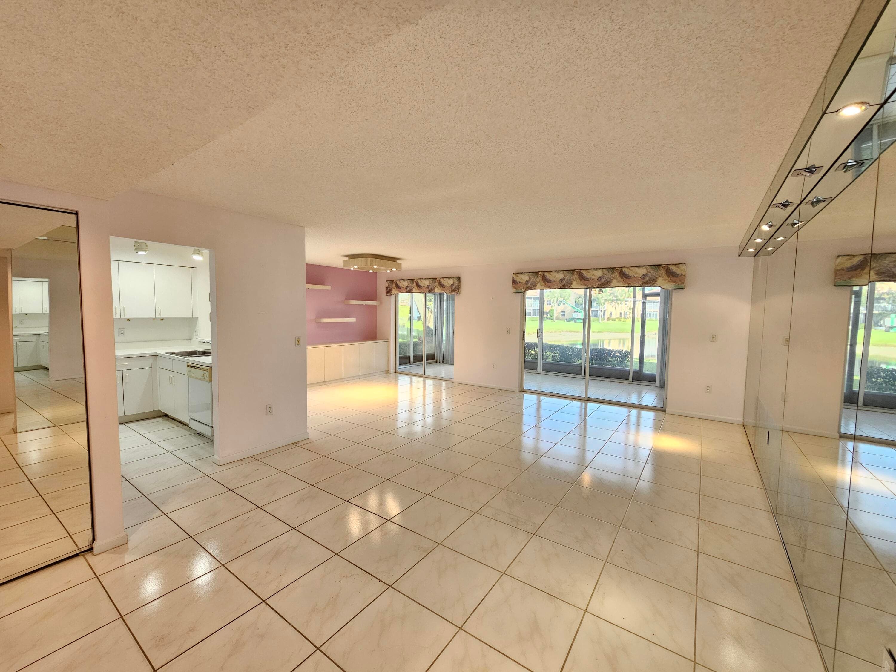 9963 Seacrest Circle 101, Boynton Beach, FL 33437 — photo 3 of 27