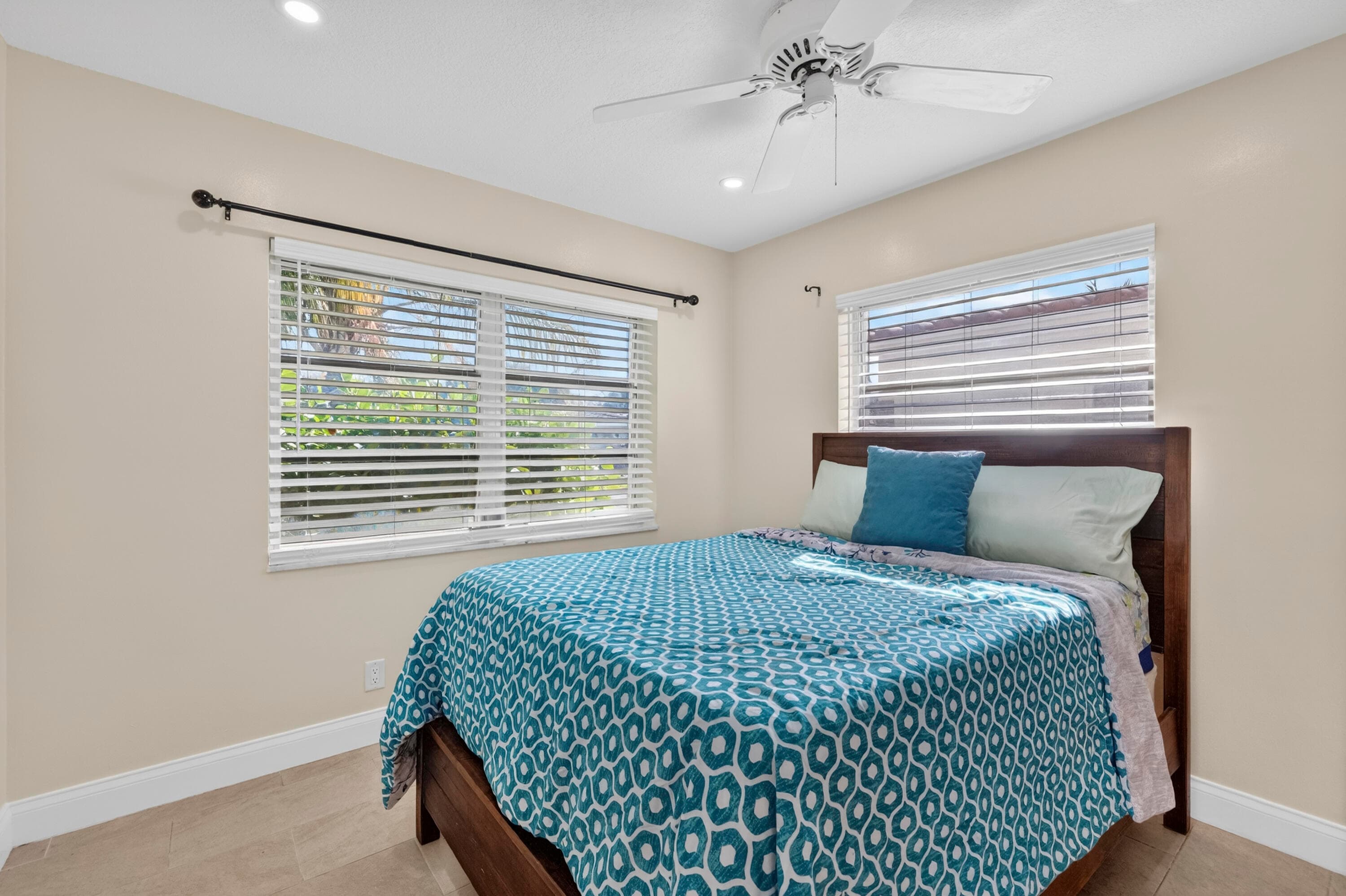 4361 NW 12th Drive NW, Deerfield Beach, FL 33064 — photo 23 of 41