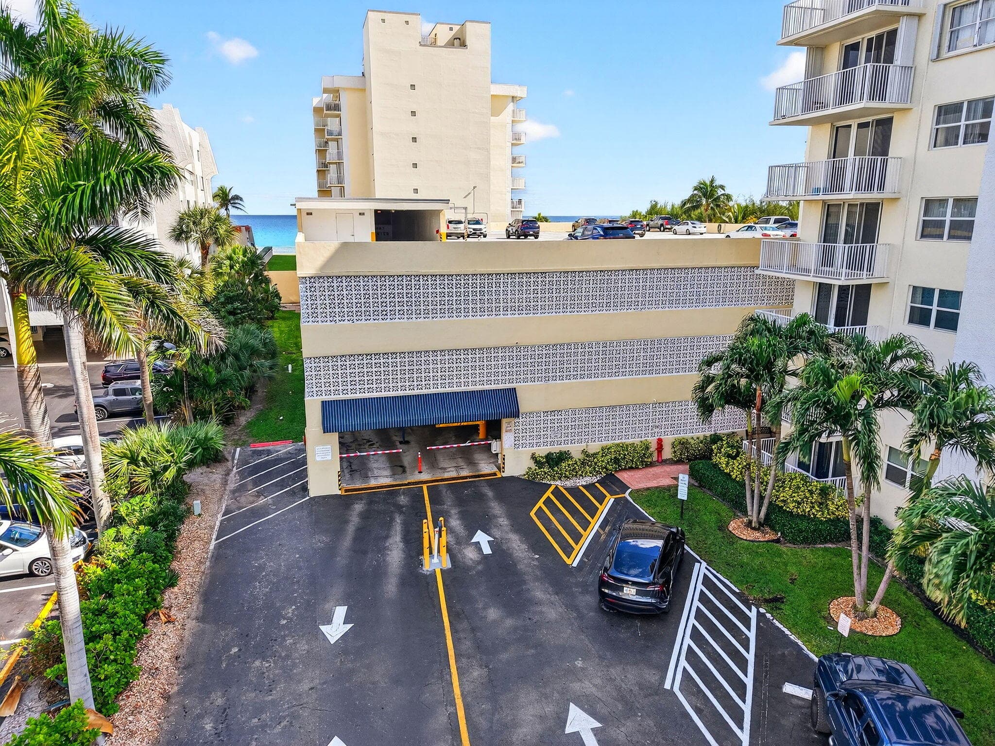 3540 S Ocean Boulevard 604, South Palm Beach, FL 33480 — photo 40 of 73