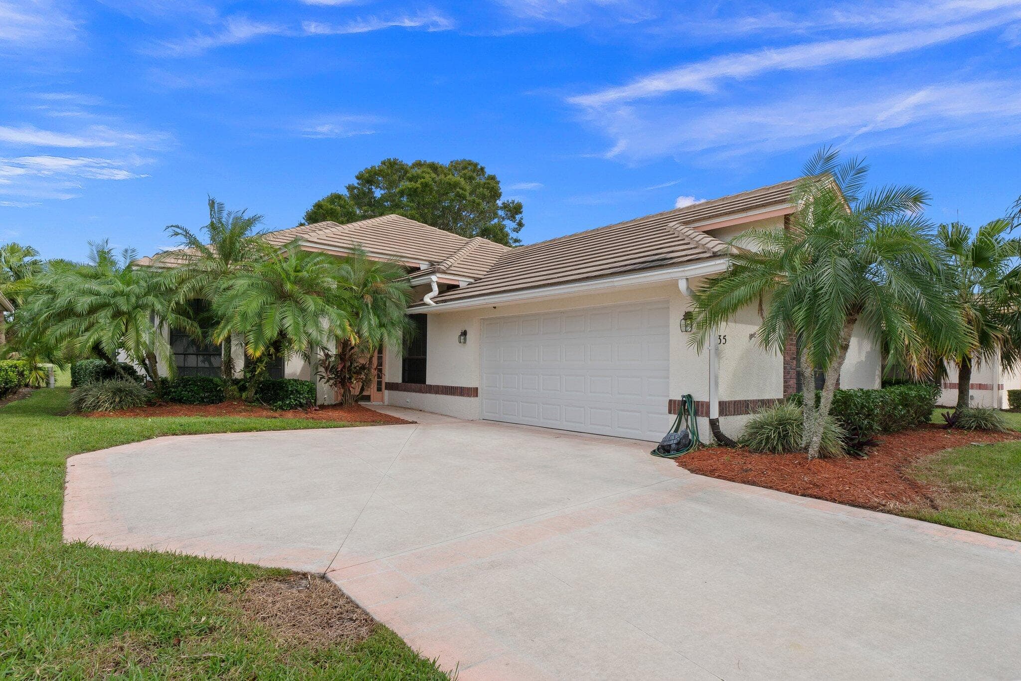 435 SW Jefferson Circle, Port St. Lucie, FL 34986 — photo 3 of 58