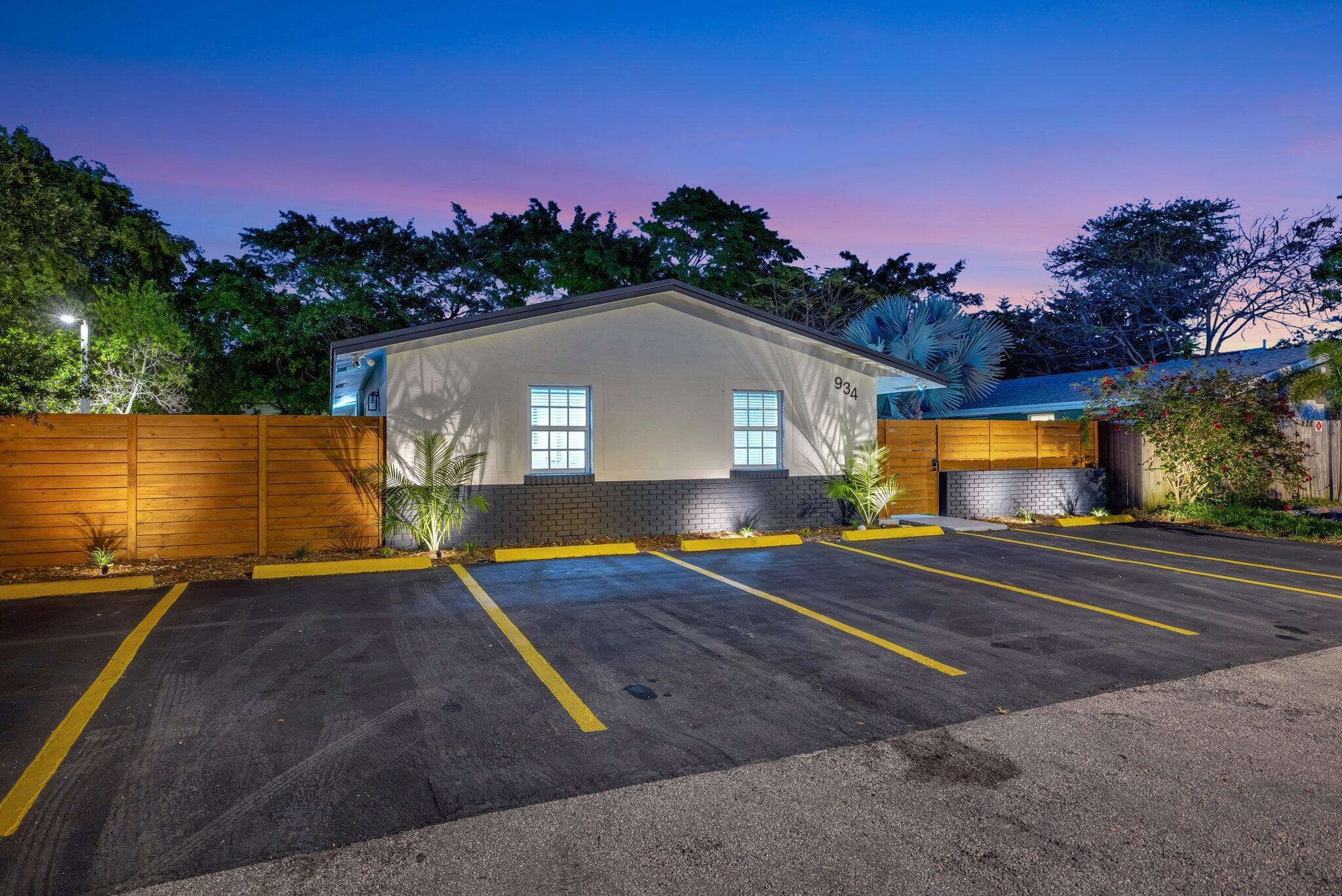 934 NW 4th Avenue 1-4, Fort Lauderdale, FL 33311 — photo 3 of 80