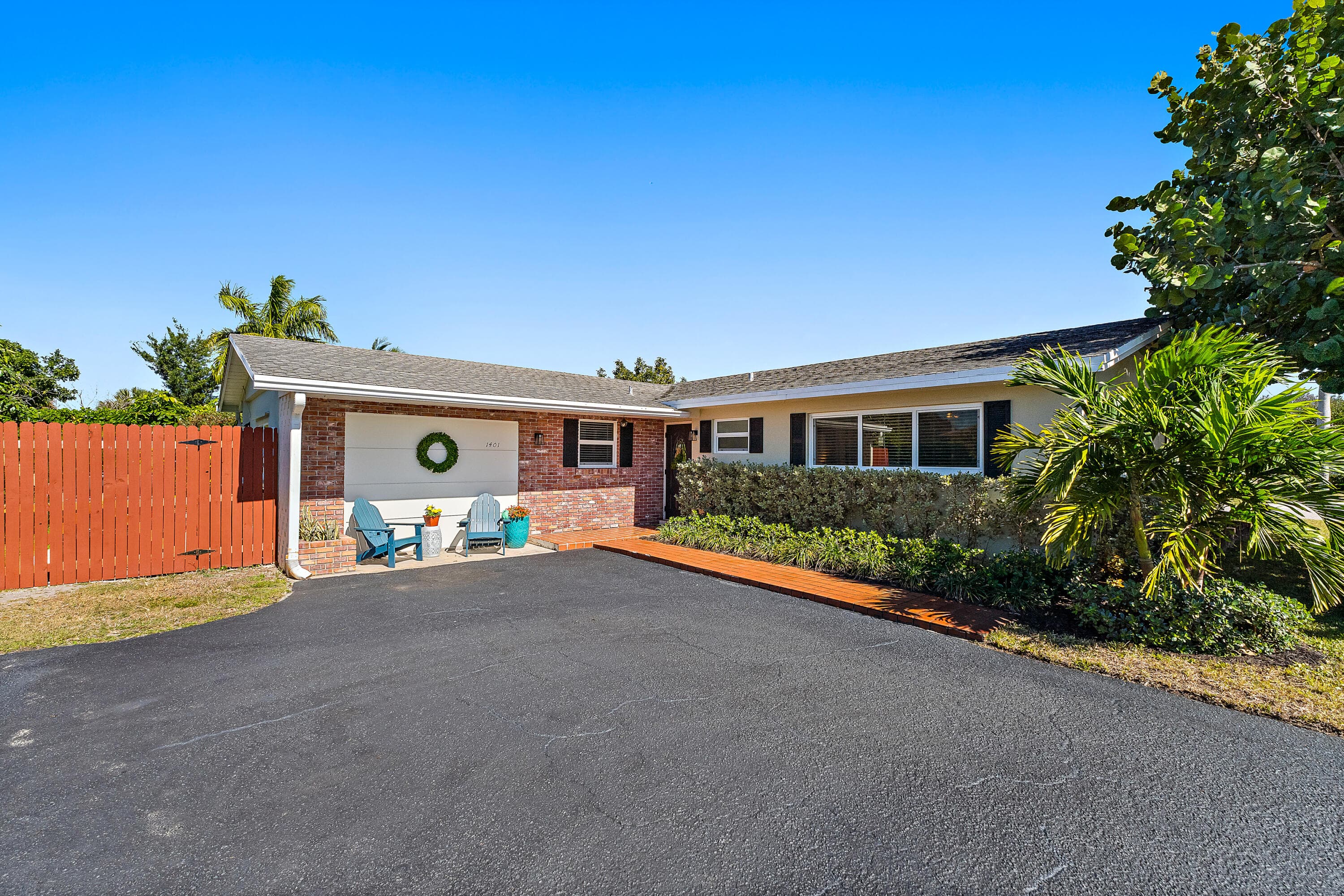 1401 N Lake Court, Lake Clarke Shores, FL 33406 — photo