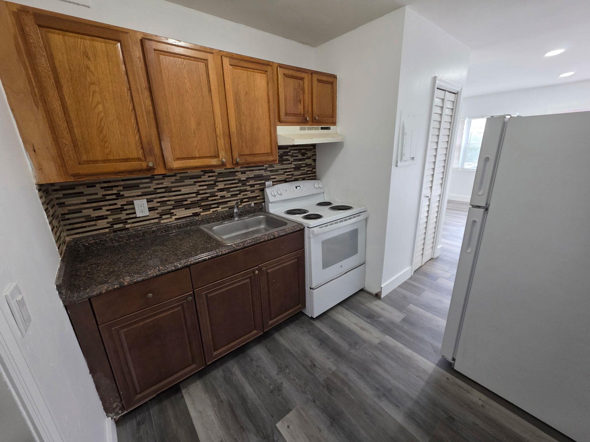 1021 Henrietta Avenue 1019-5, West Palm Beach, FL 33401 — photo 4 of 11