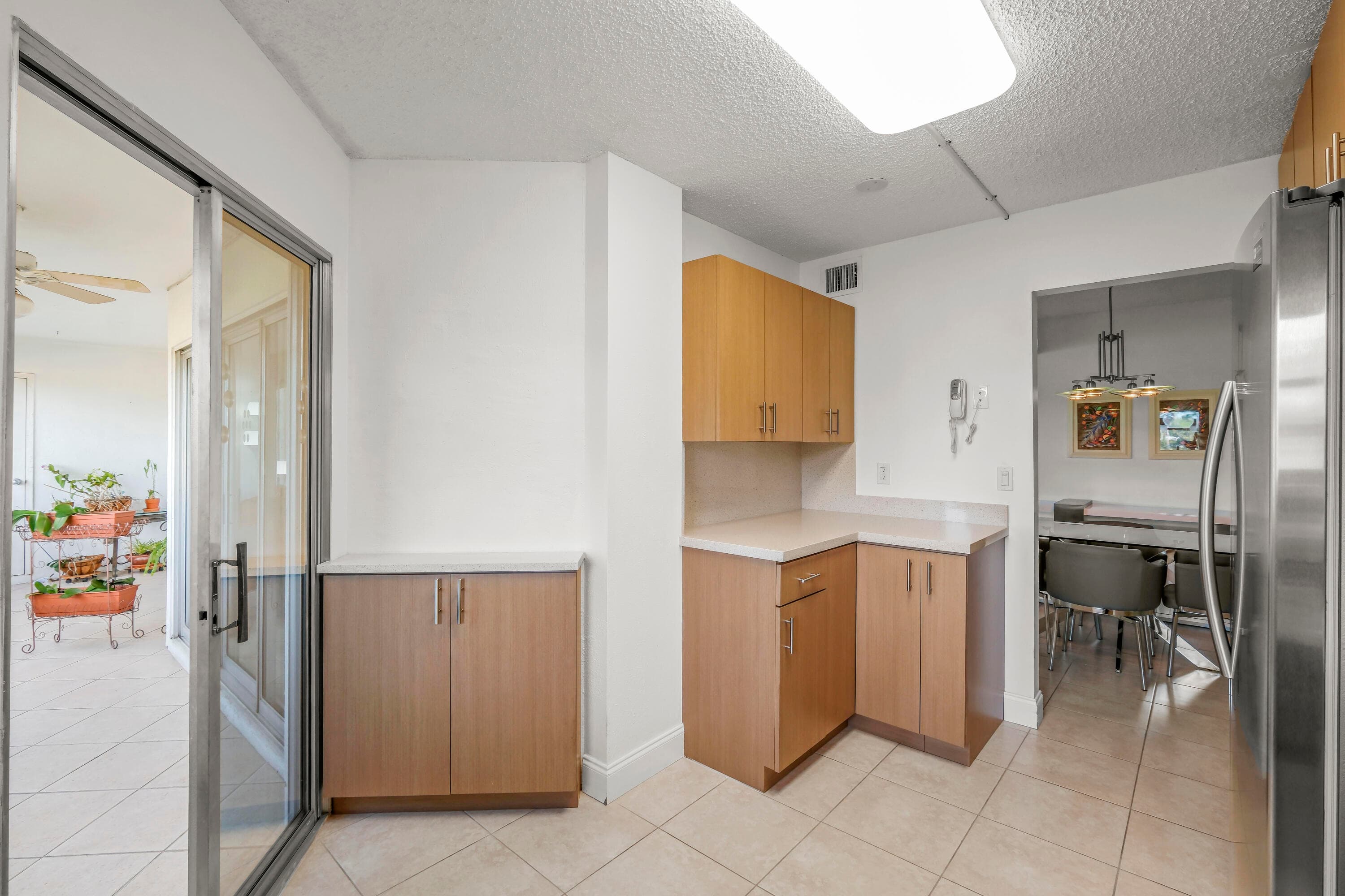 3871 Via Poinciana 104, Lake Worth, FL 33467 — photo 6 of 19