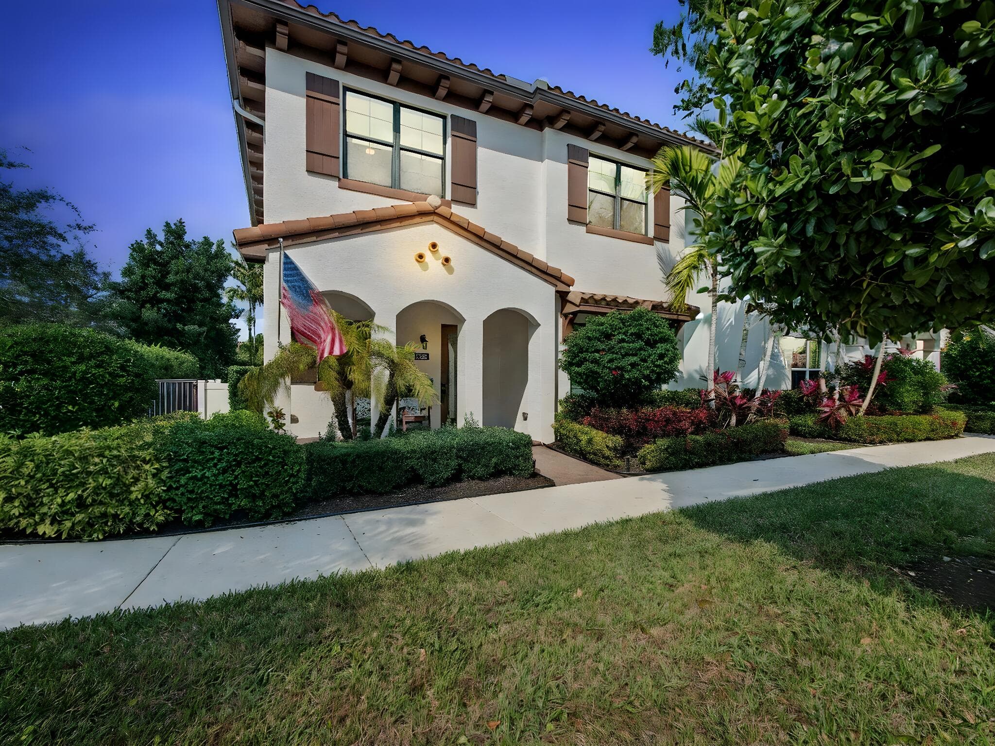 8125 Hobbes Way, Palm Beach Gardens, FL 33418 — photo 1 of 52