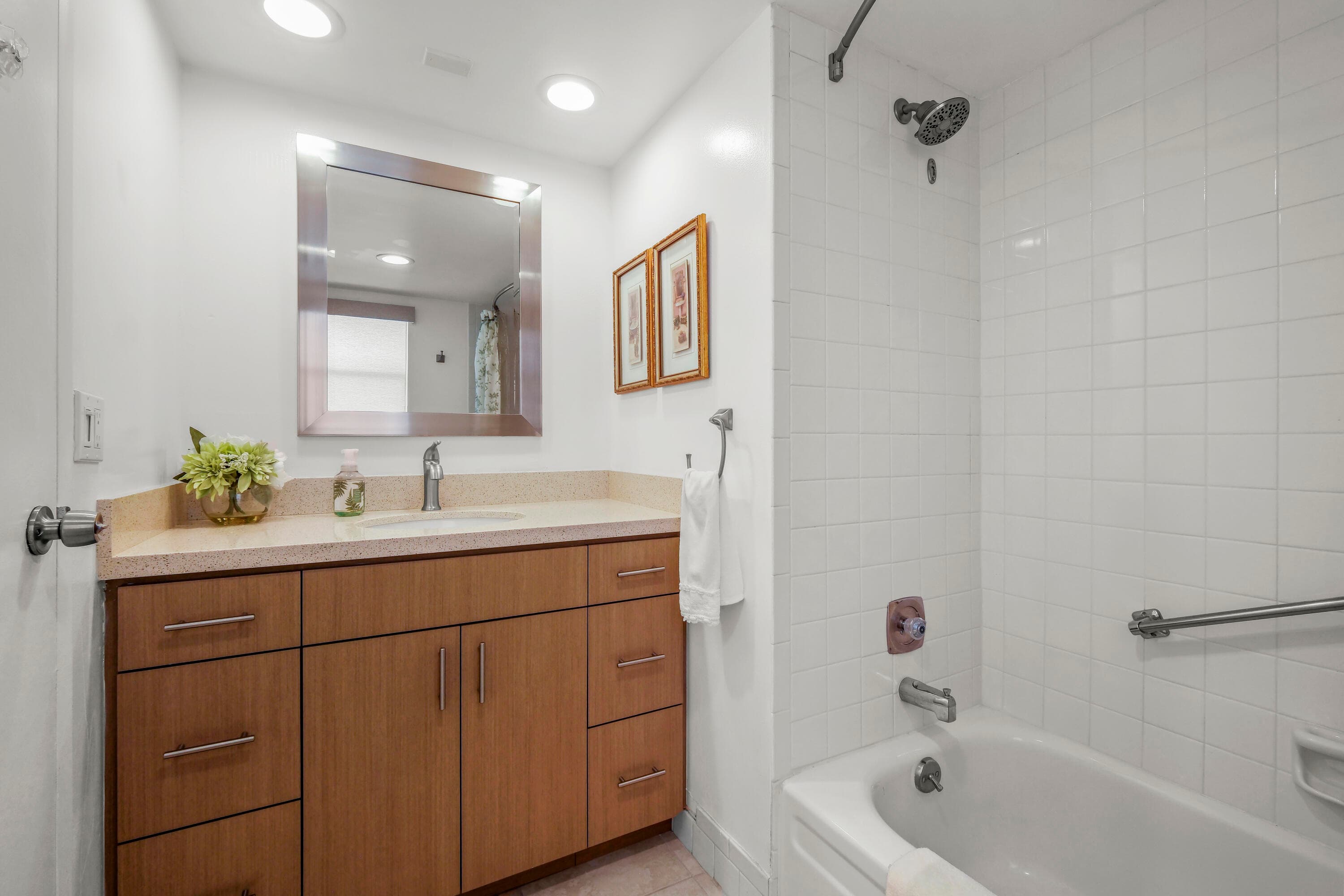 3871 Via Poinciana 104, Lake Worth, FL 33467 — photo 13 of 19