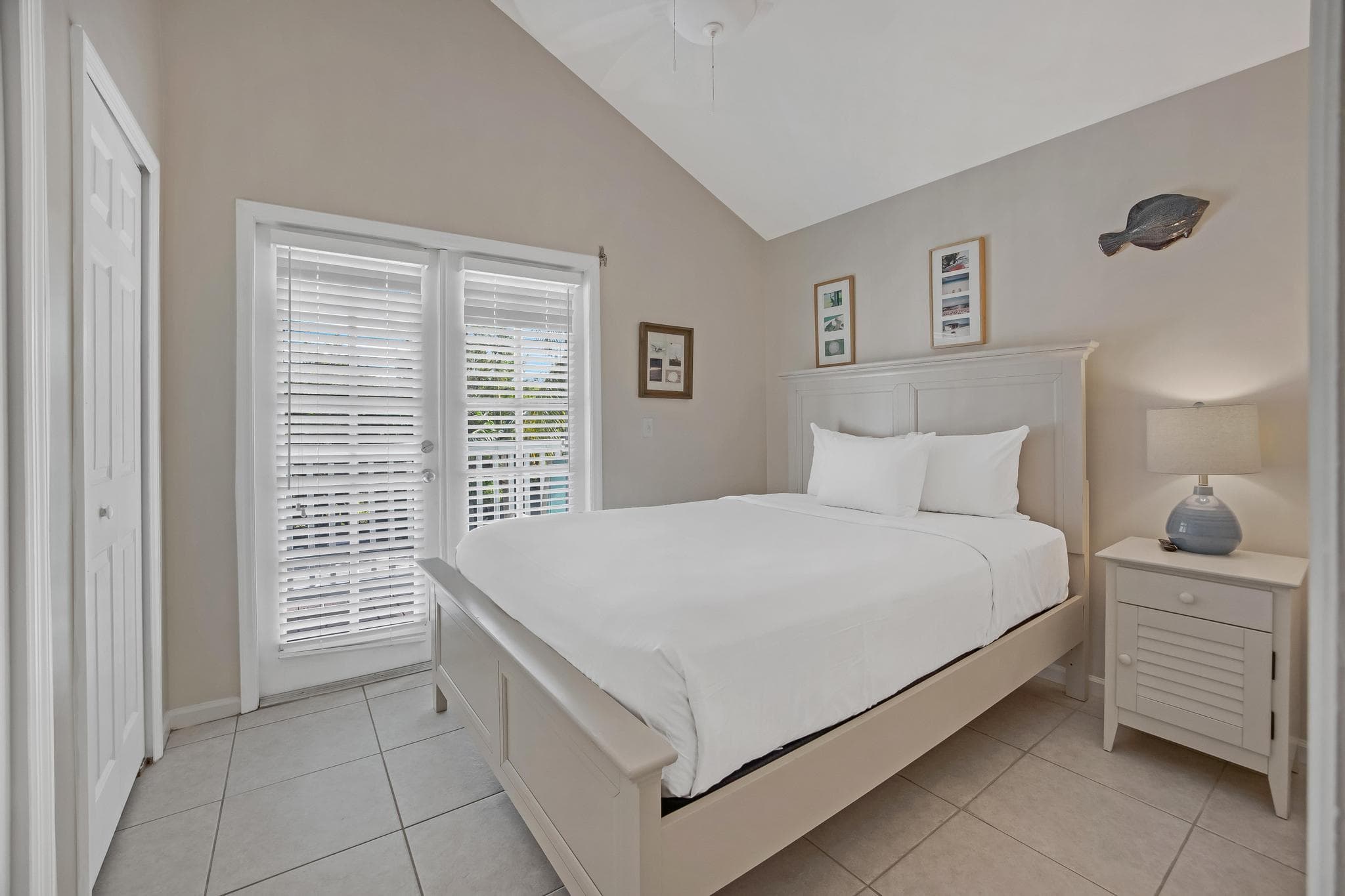 5081 Sunset Village Drive, Duck Key, FL 33050 — photo 38 of 59