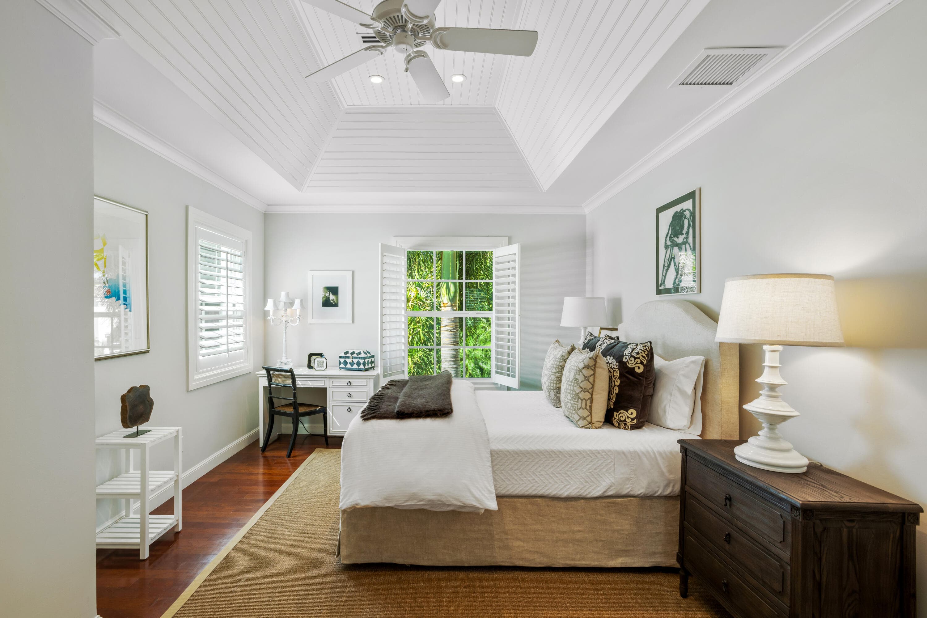 327 Arabian Road, Palm Beach, FL 33480 — photo 14 of 23