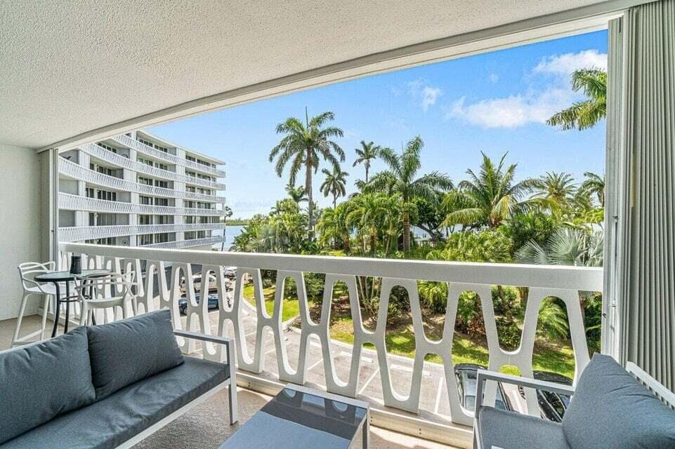 2505 S Ocean Boulevard 303, Palm Beach, FL 33480 — photo 19 of 27