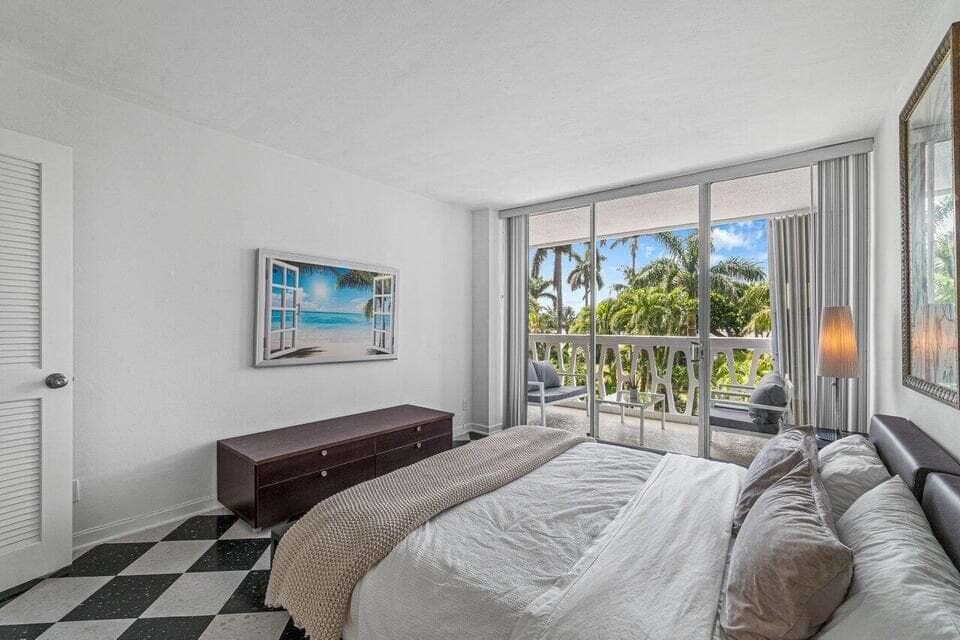 2505 S Ocean Boulevard 303, Palm Beach, FL 33480 — photo 13 of 27