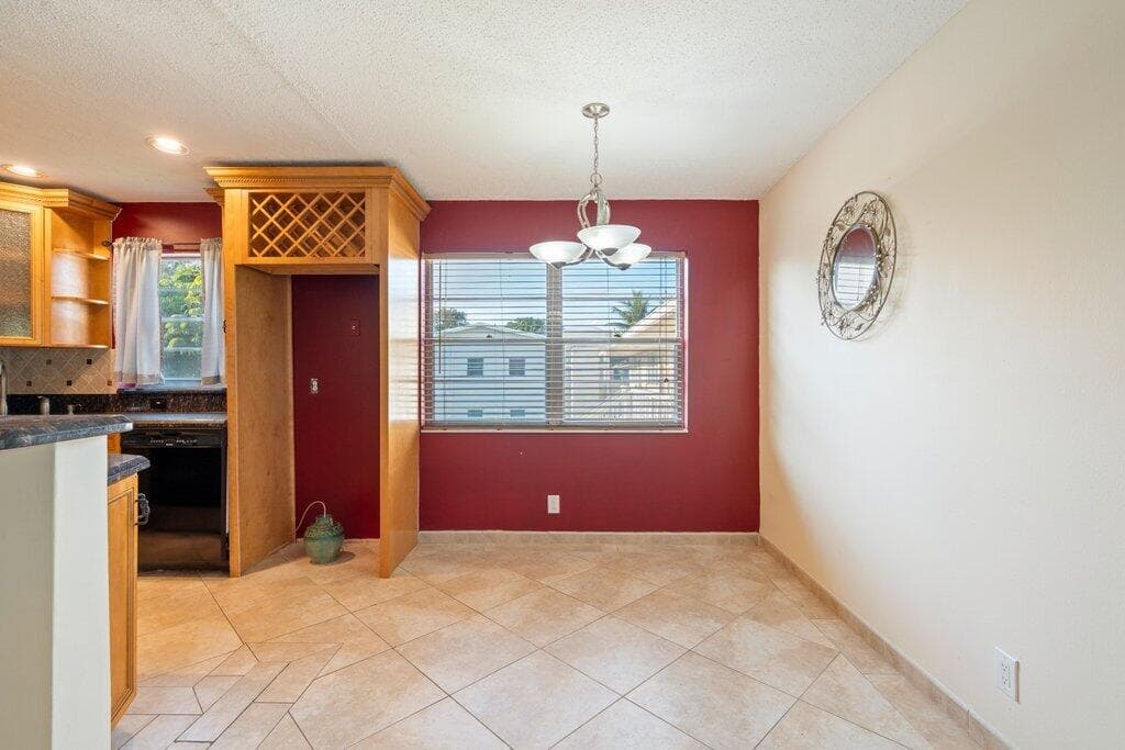 56 Windsor C, West Palm Beach, FL 33417 — photo 10 of 35