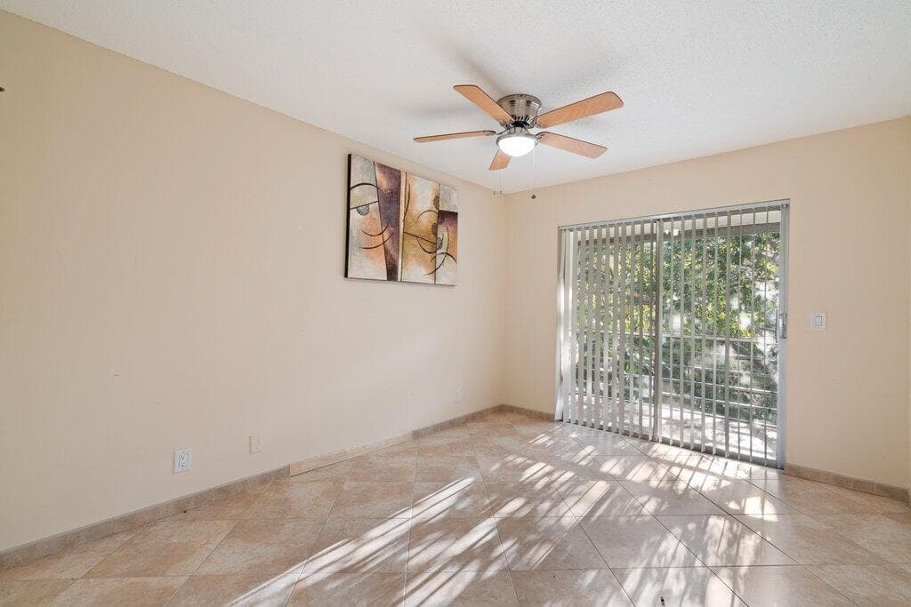 56 Windsor C, West Palm Beach, FL 33417 — photo 22 of 35