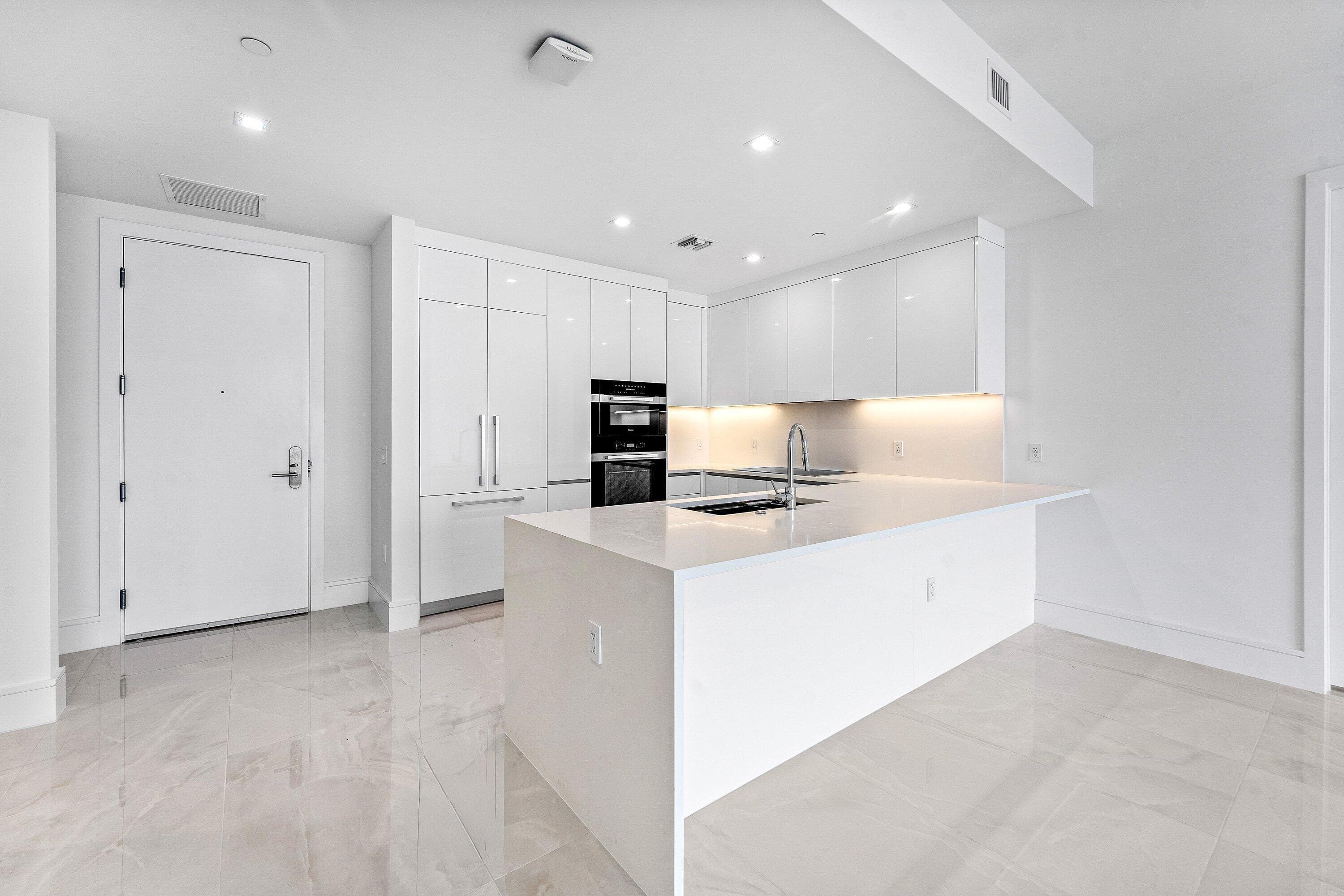 220 Lake Shore Drive 2005, Lake Park, FL 33403 — photo 14 of 65