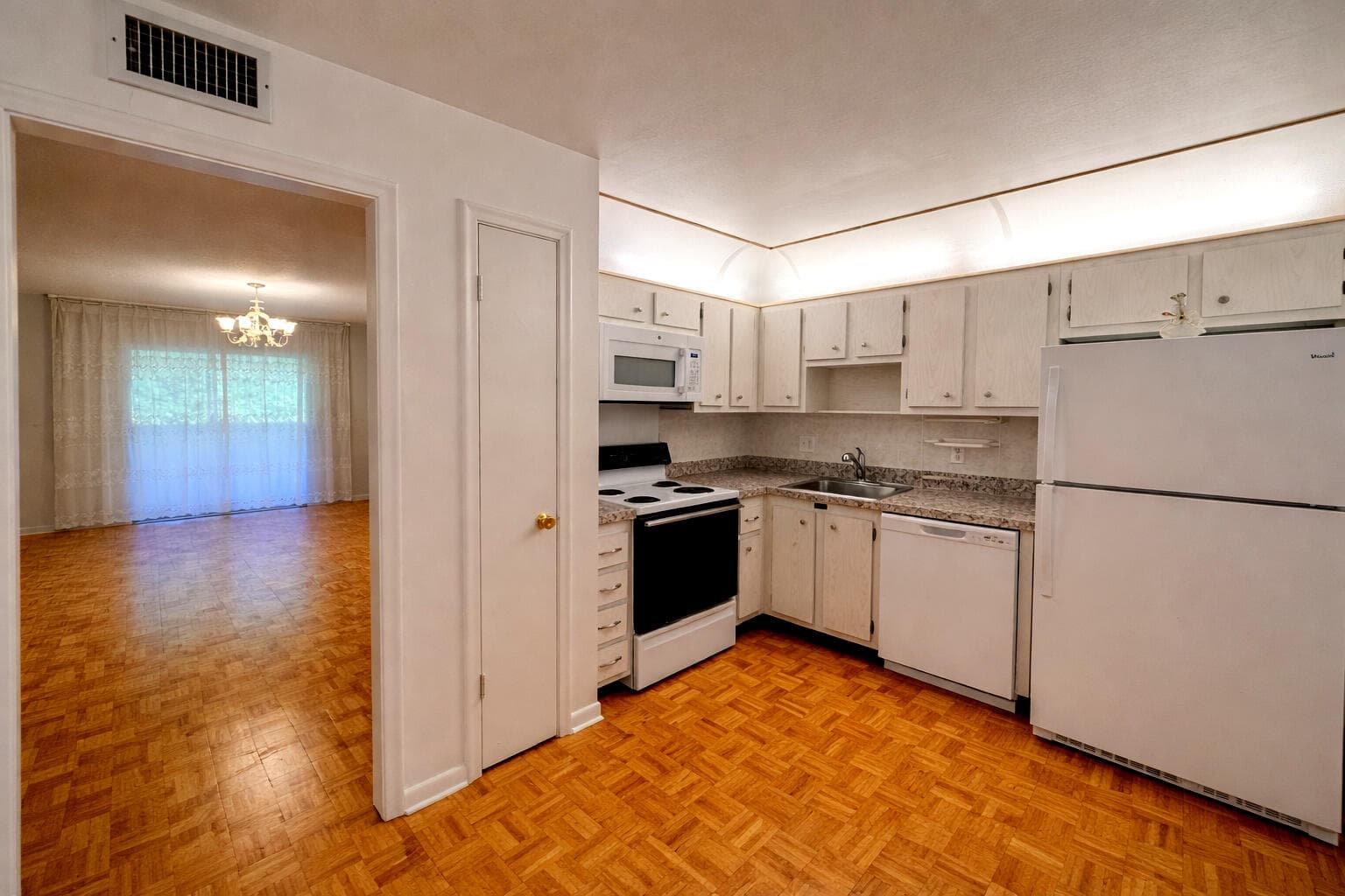 22615 SW 66th Avenue 415, Boca Raton, FL 33428 — photo 7 of 25
