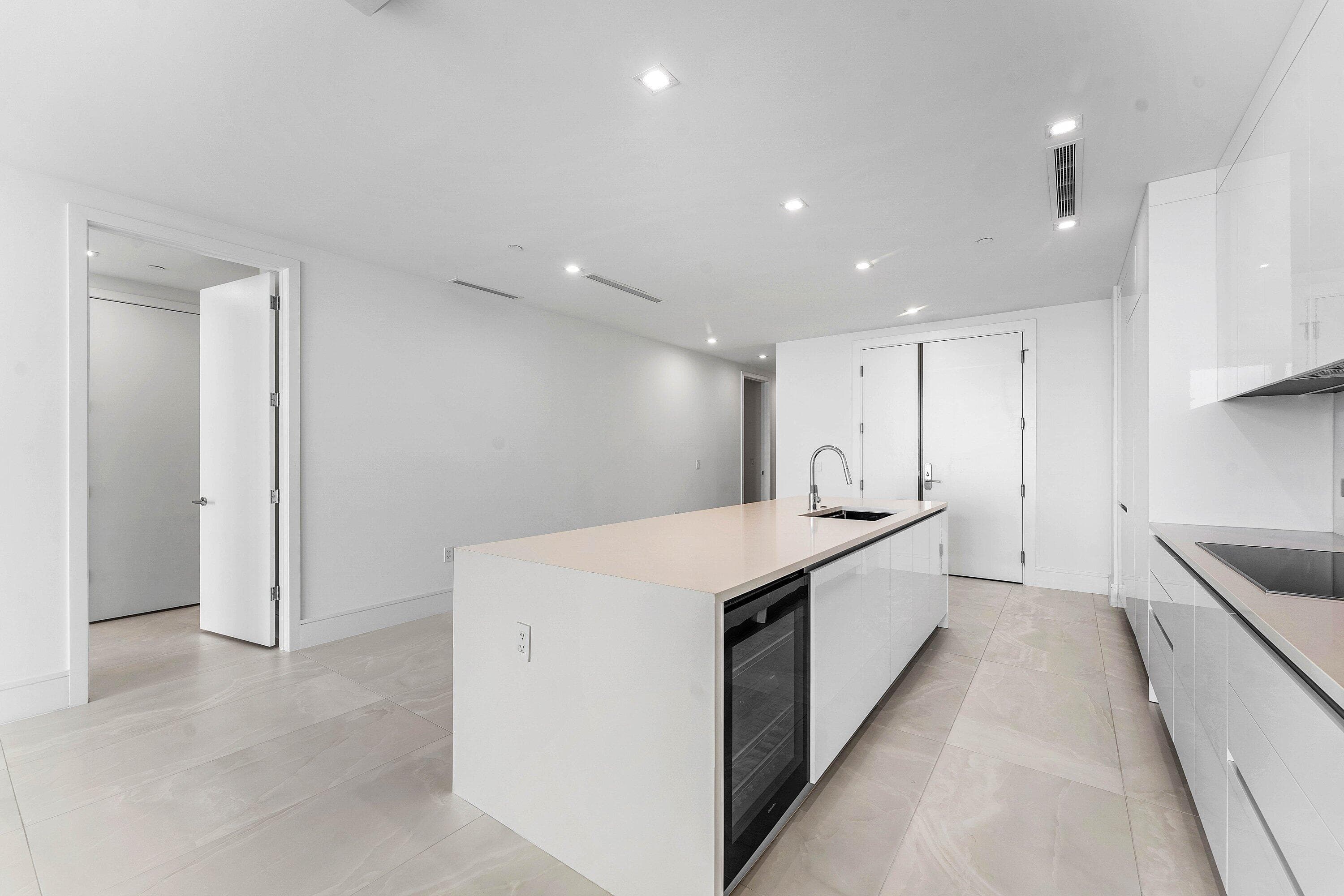 220 Lake Shore Drive 1006, Lake Park, FL 33403 — photo 14 of 73