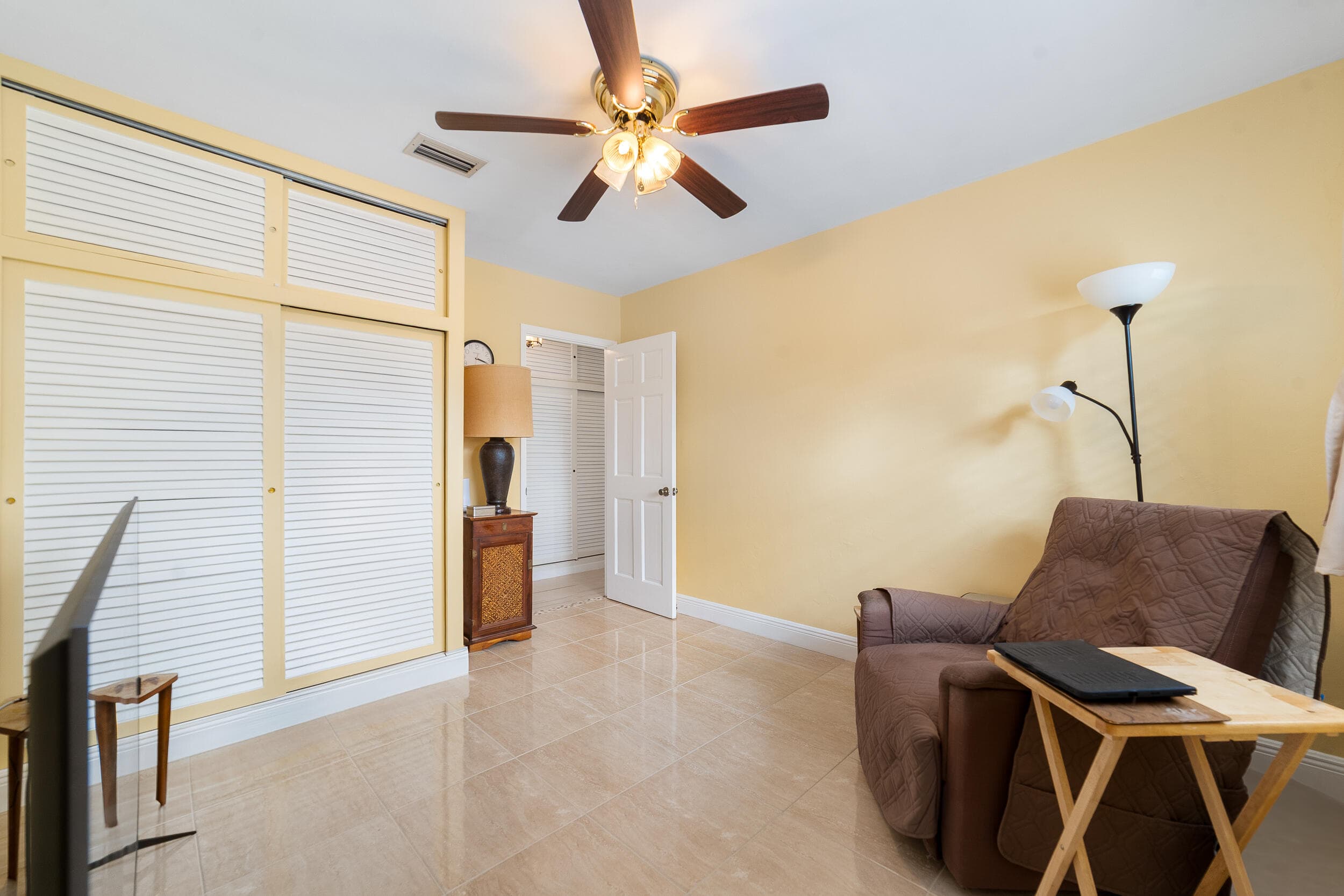2001 NE 30th Street, Fort Lauderdale, FL 33306 — photo 14 of 77