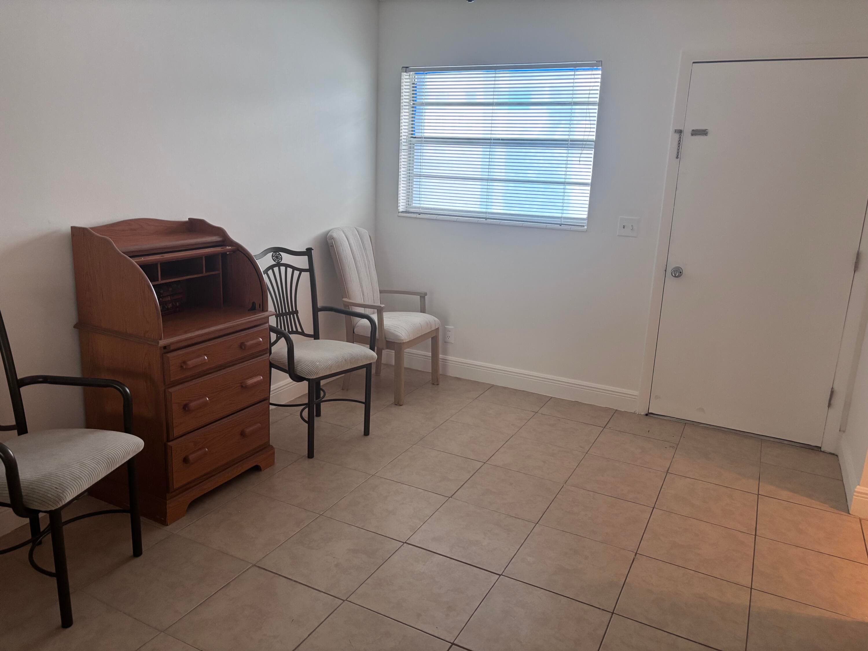 2213 NE 1st Court 103, Boynton Beach, FL 33435 — photo 4 of 8