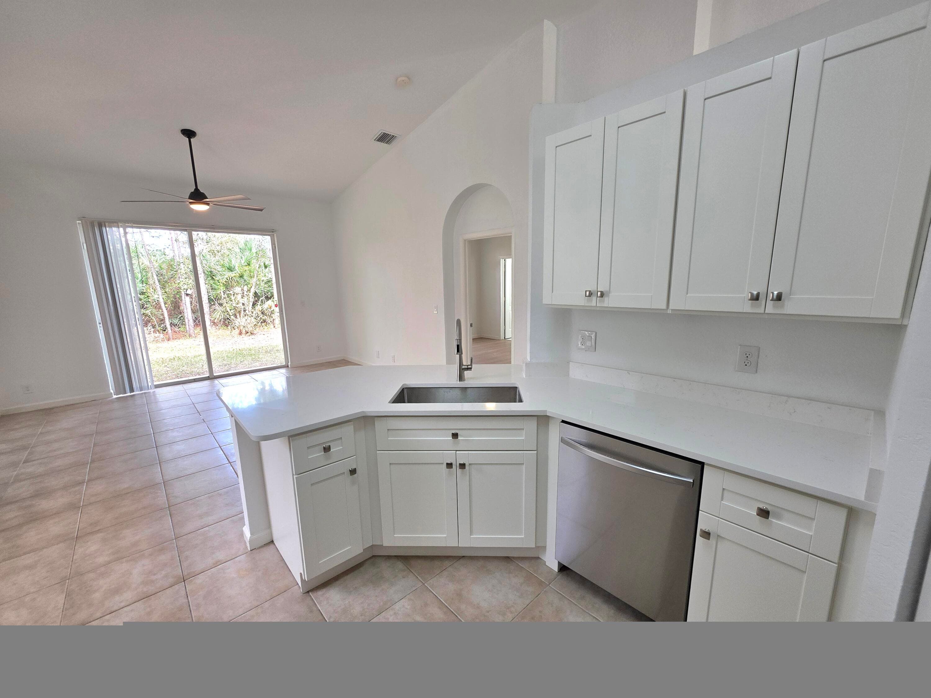 6204 Spring Lakes Terrace, Fort Pierce, FL 34951 — photo 5 of 28
