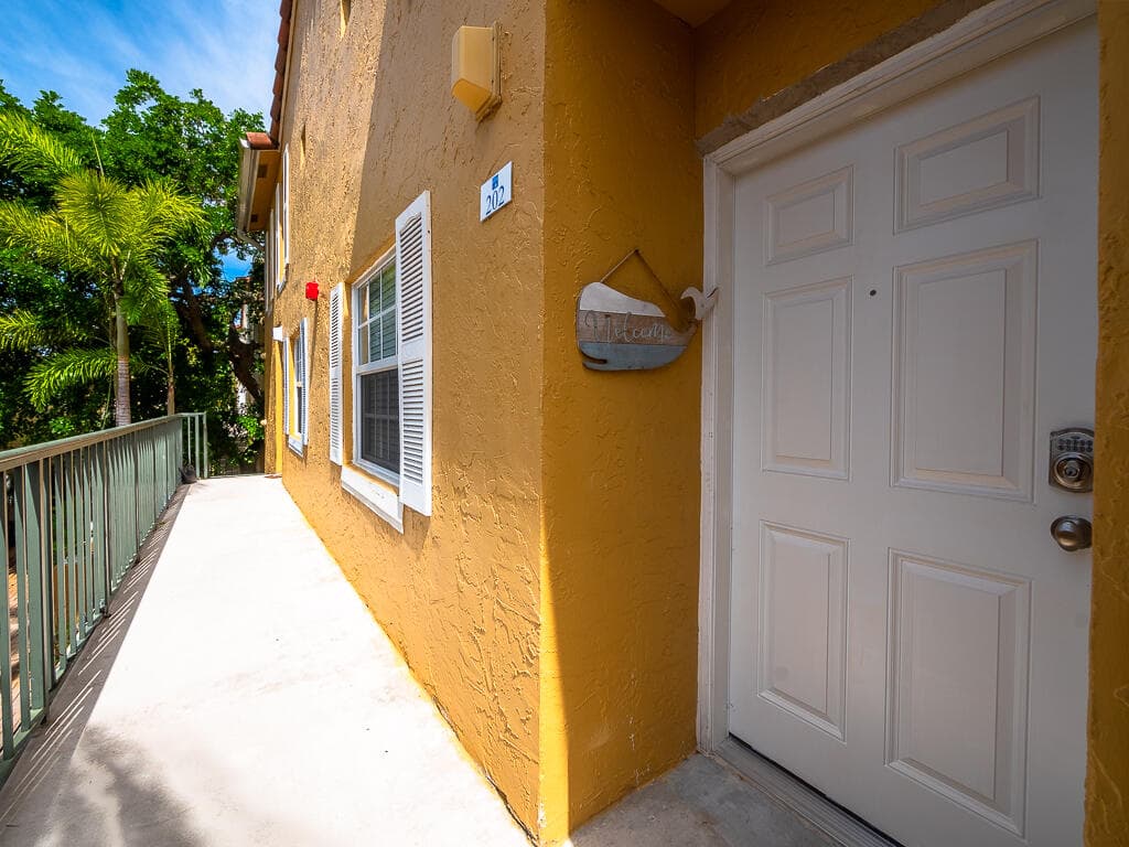 1020 Lake Shore Drive 202, Lake Park, FL 33403 — photo 5 of 31