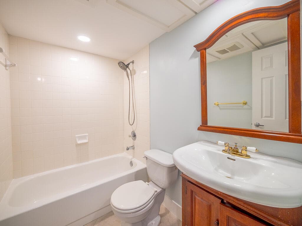1020 Lake Shore Drive 202, Lake Park, FL 33403 — photo 21 of 31