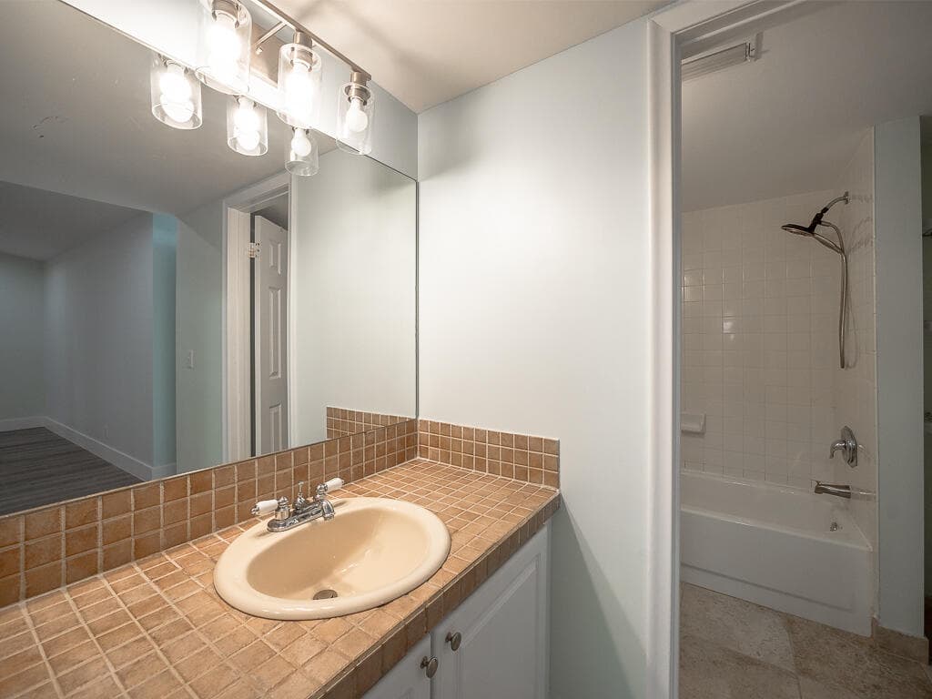 1020 Lake Shore Drive 202, Lake Park, FL 33403 — photo 22 of 31