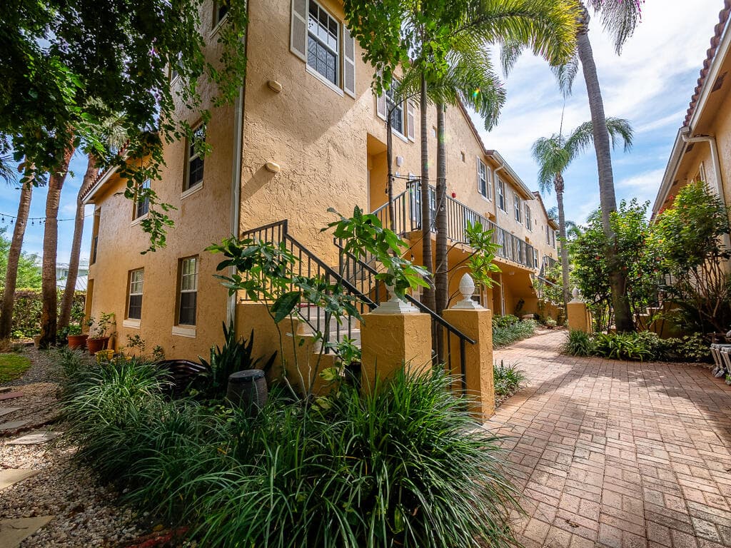1020 Lake Shore Drive 202, Lake Park, FL 33403 — photo 25 of 31