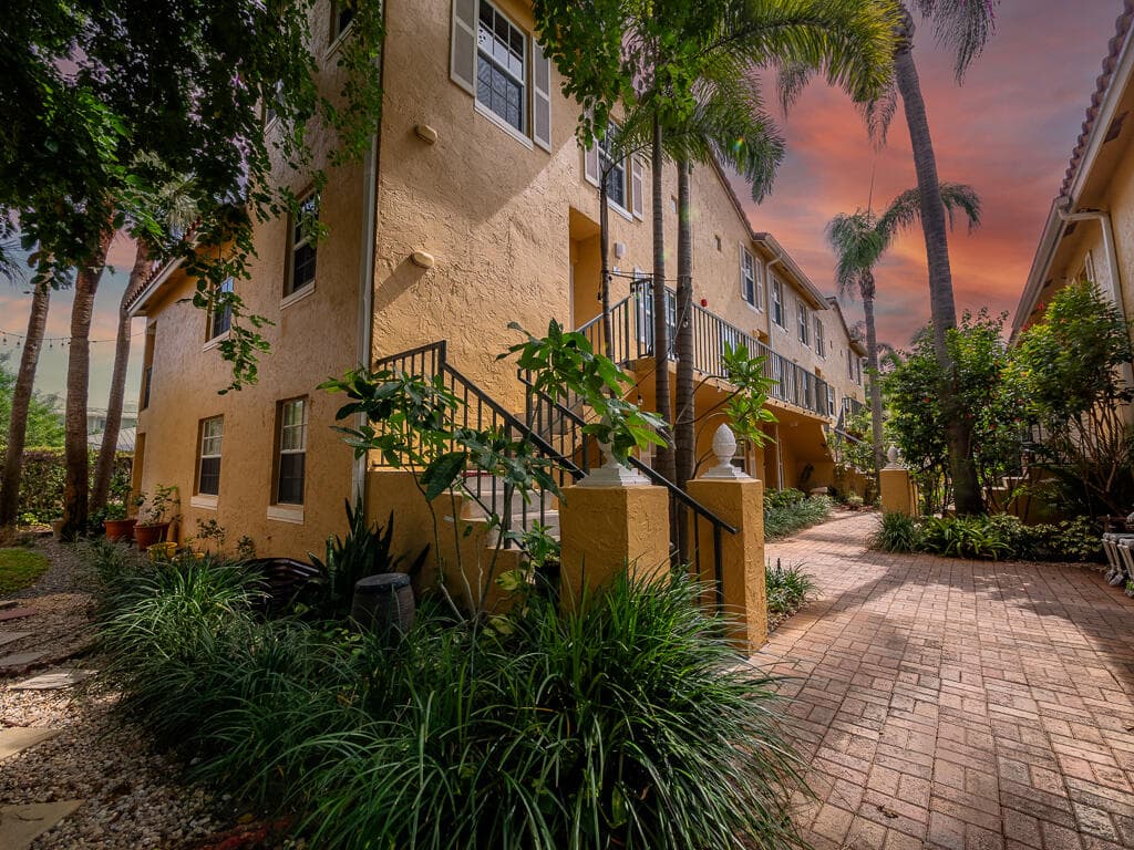 1020 Lake Shore Drive 202, Lake Park, FL 33403 — photo 26 of 31