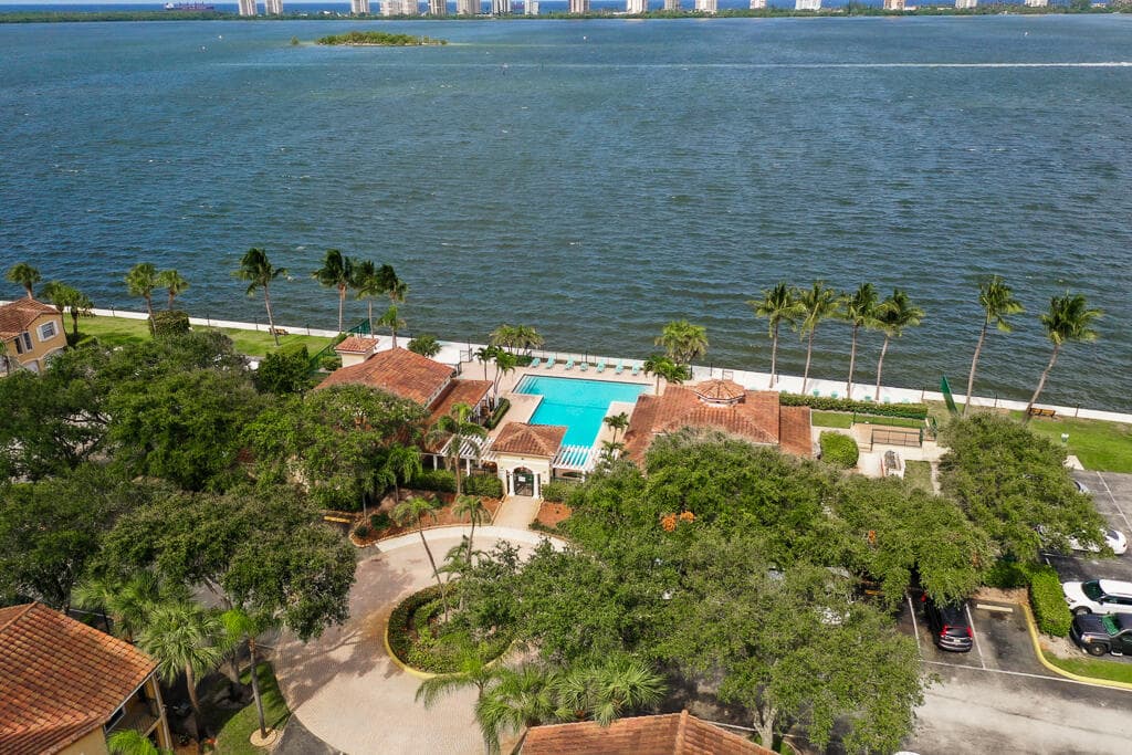 1020 Lake Shore Drive 202, Lake Park, FL 33403 — photo 29 of 31