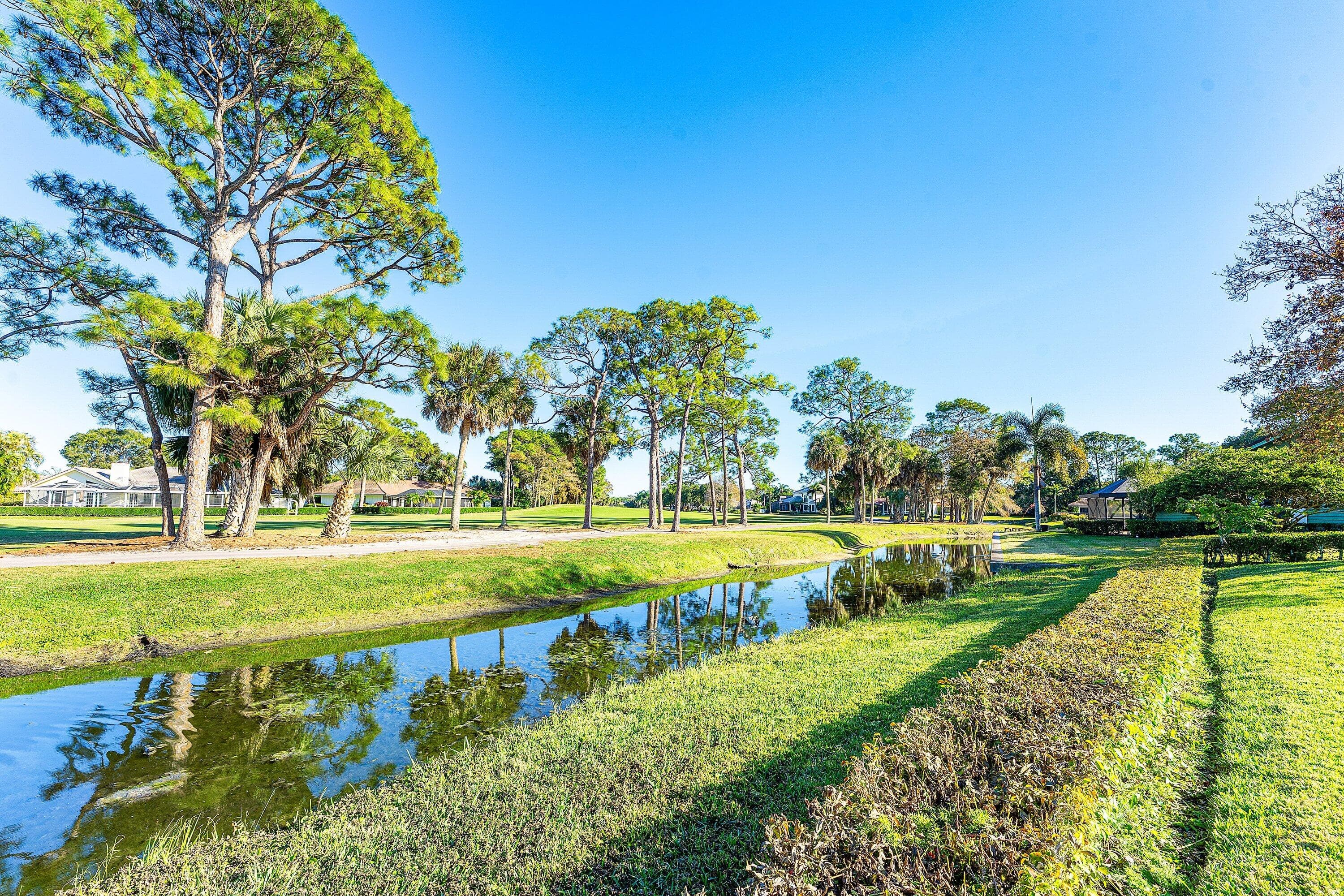4 Sutherland Court, Palm Beach Gardens, FL 33418 — photo 51 of 67