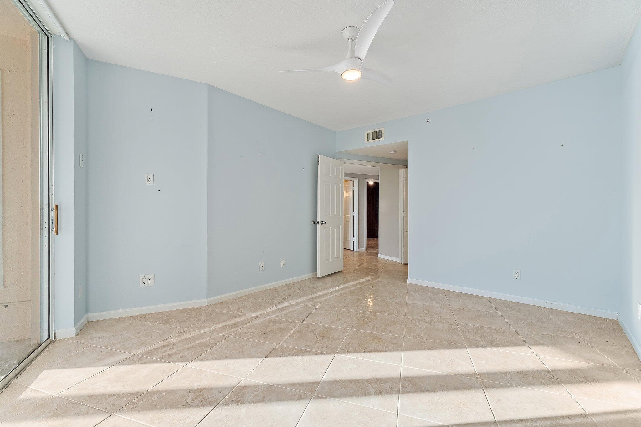 5800 NE Island Cove Way 2107, Stuart, FL 34996 — photo 29 of 43