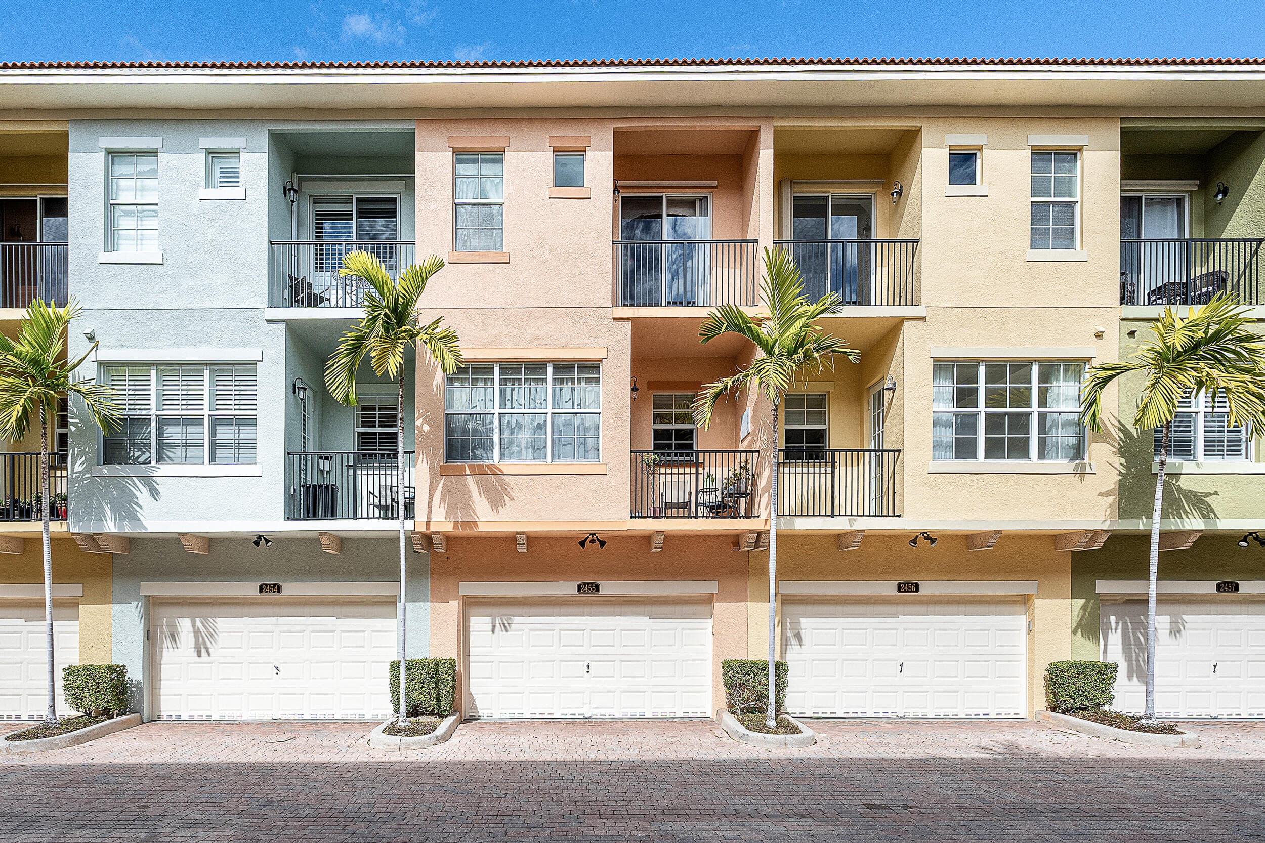 2455 San Pietro Circle, Palm Beach Gardens, FL 33410 — photo 20 of 36