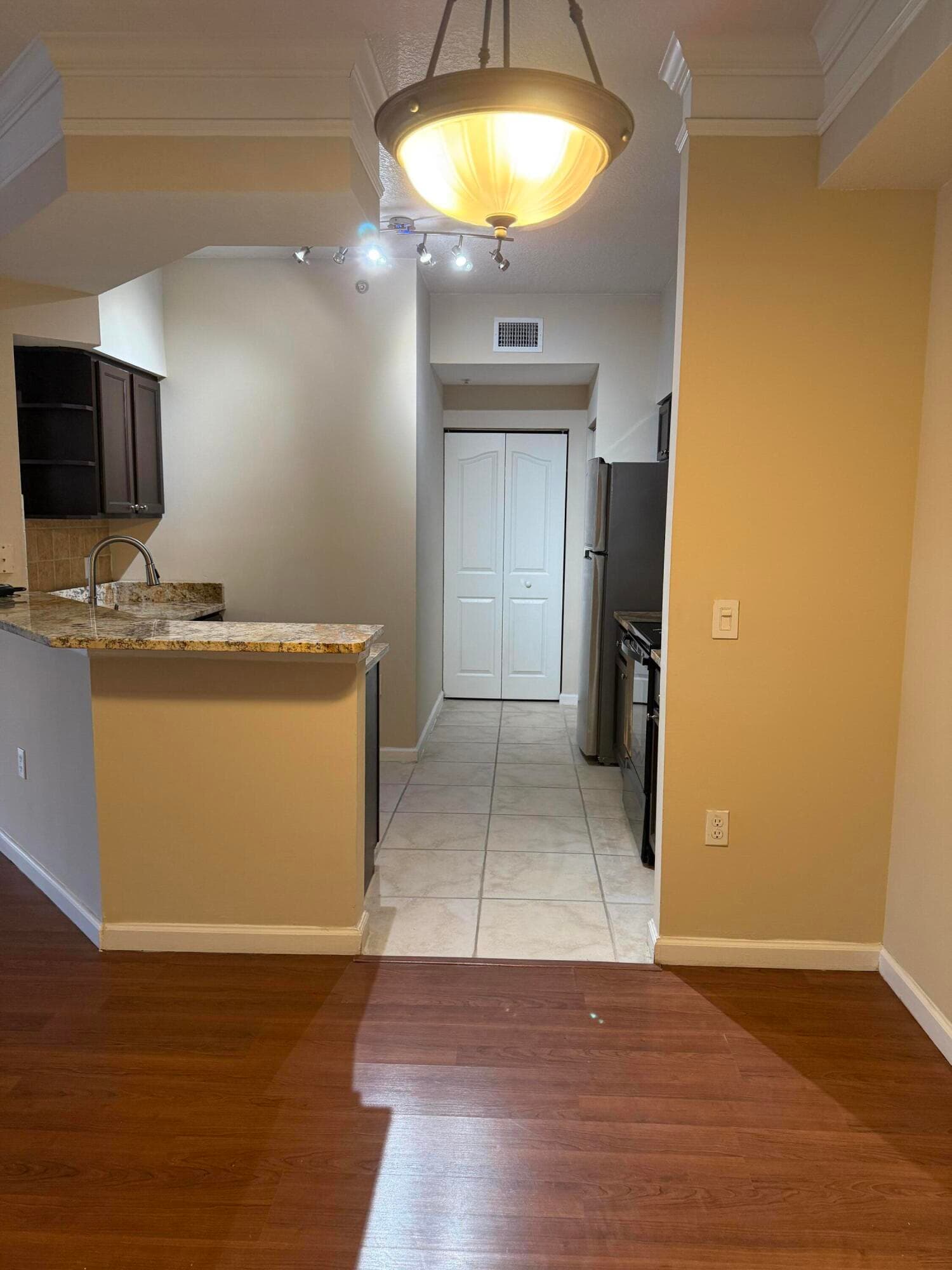1111 Myrtlewood Circle E 1111, Palm Beach Gardens, FL 33408 — photo 3 of 9
